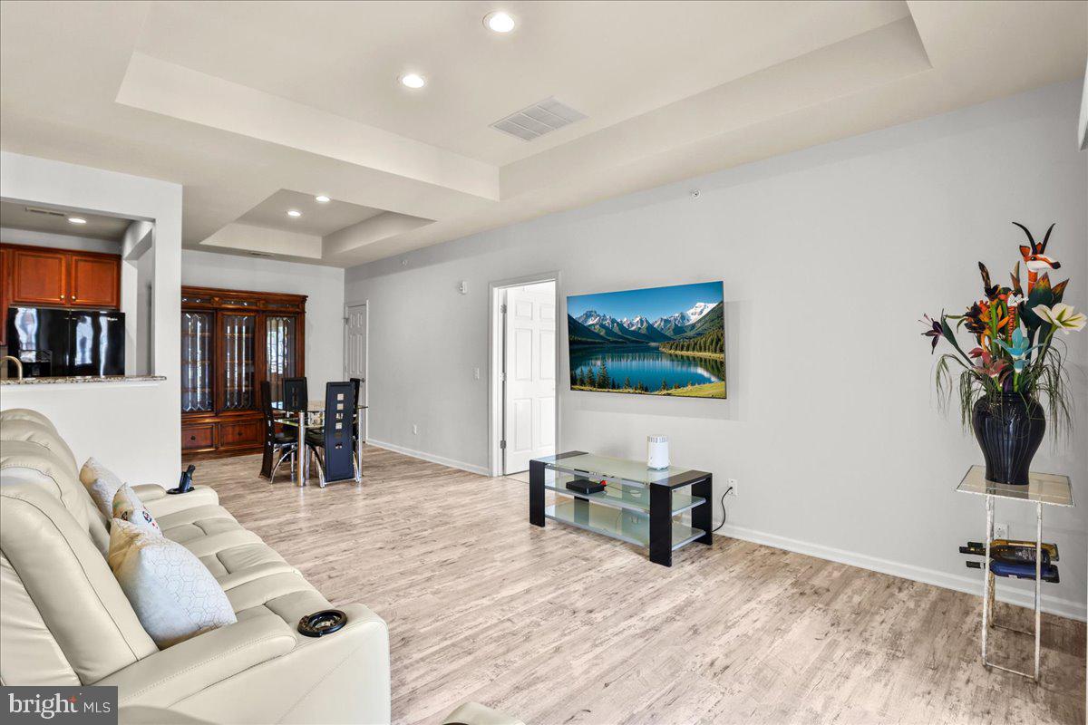 4641 DERBY COURT