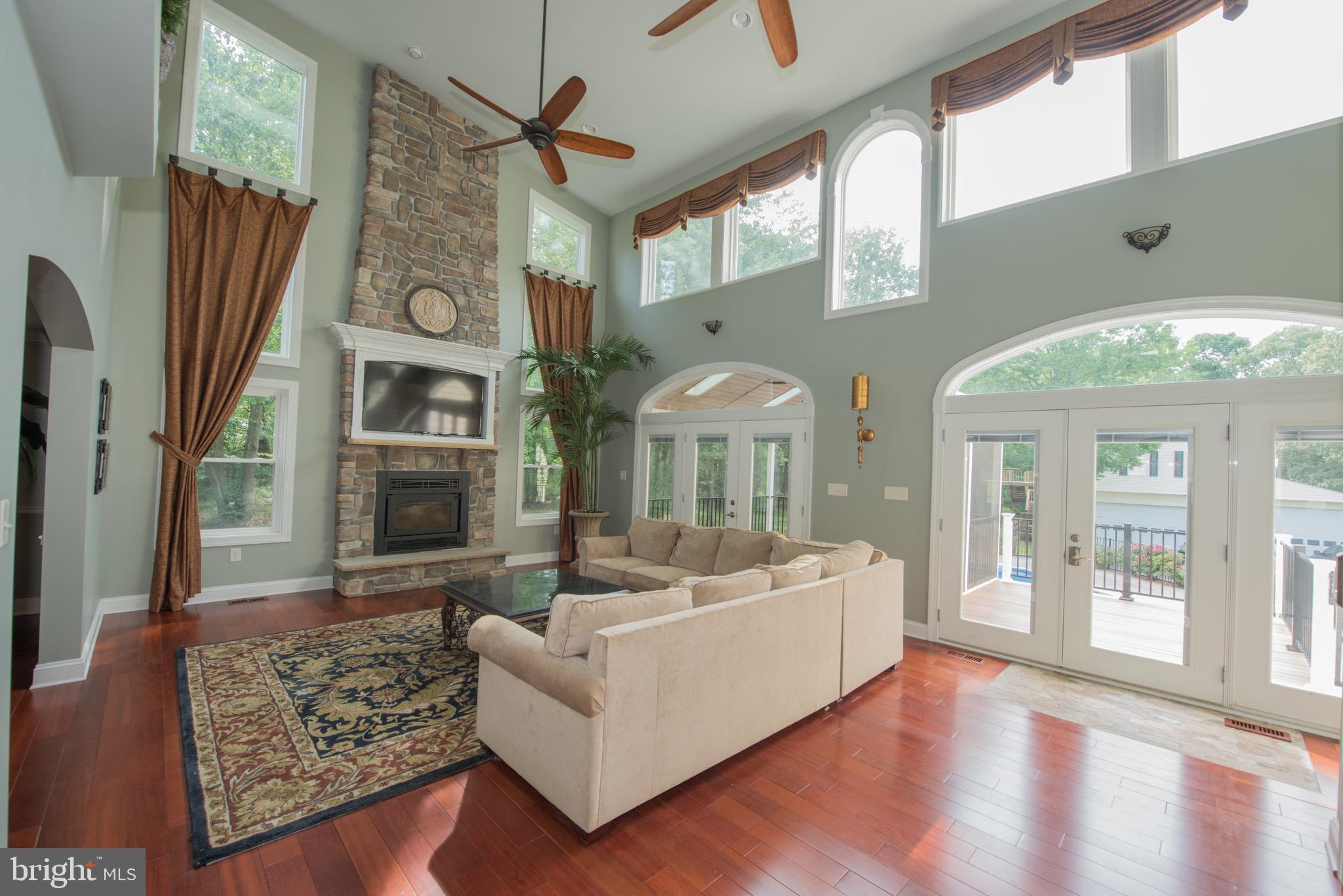 ELVATON ACRES - Residential