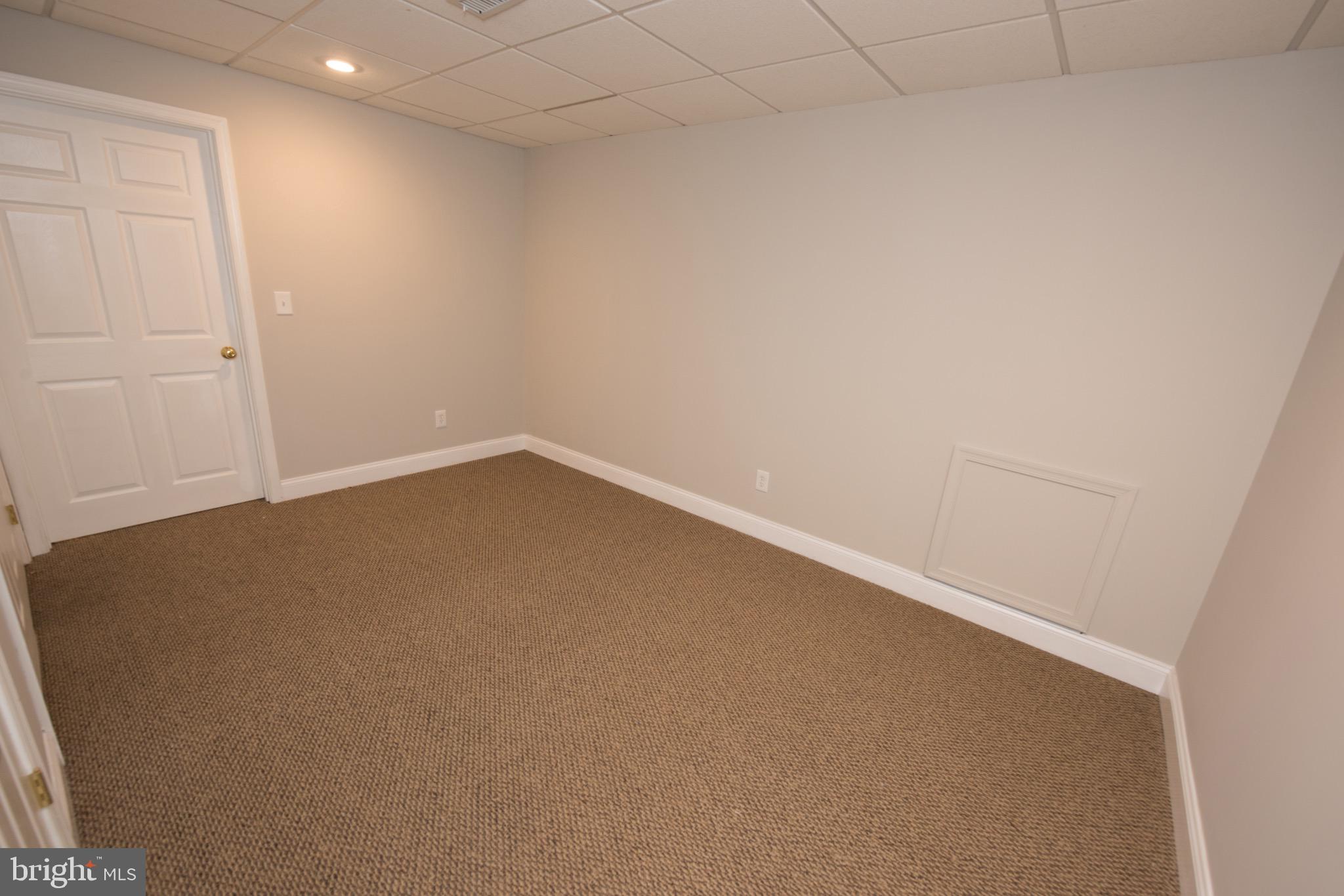 ELVATON ACRES - Residential