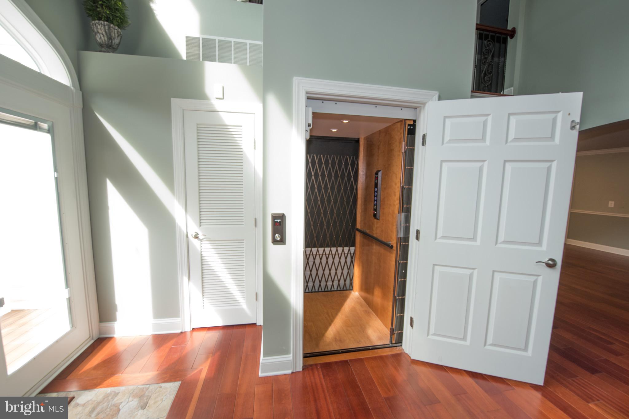 ELVATON ACRES - Residential