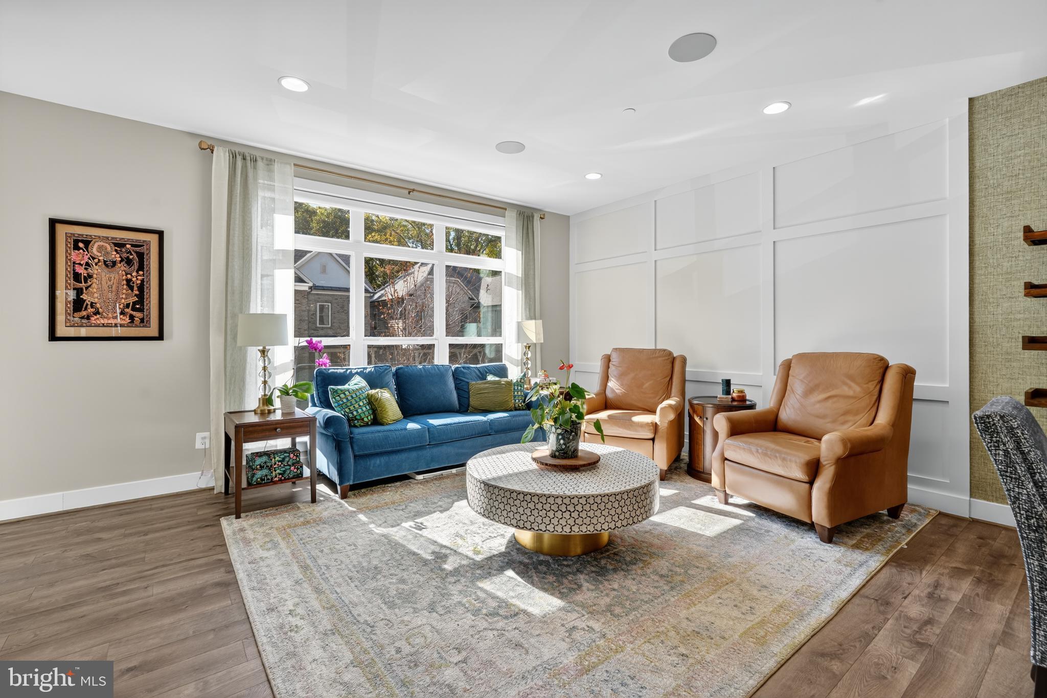 TOWER OAKS - Residential