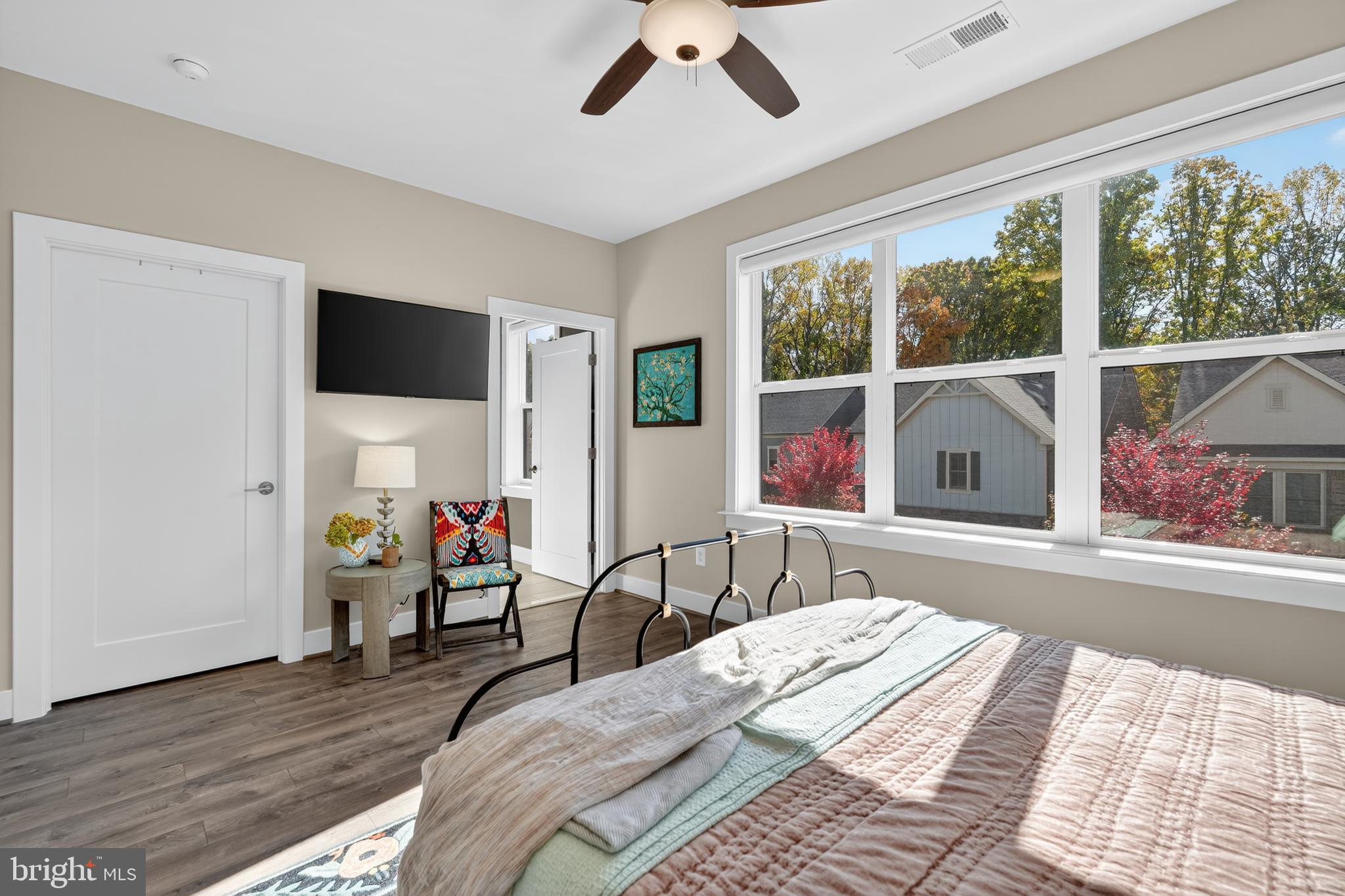 TOWER OAKS - Residential