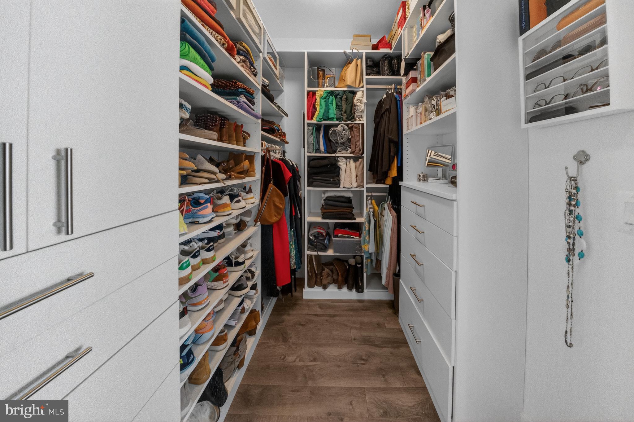 TOWER OAKS - Residential