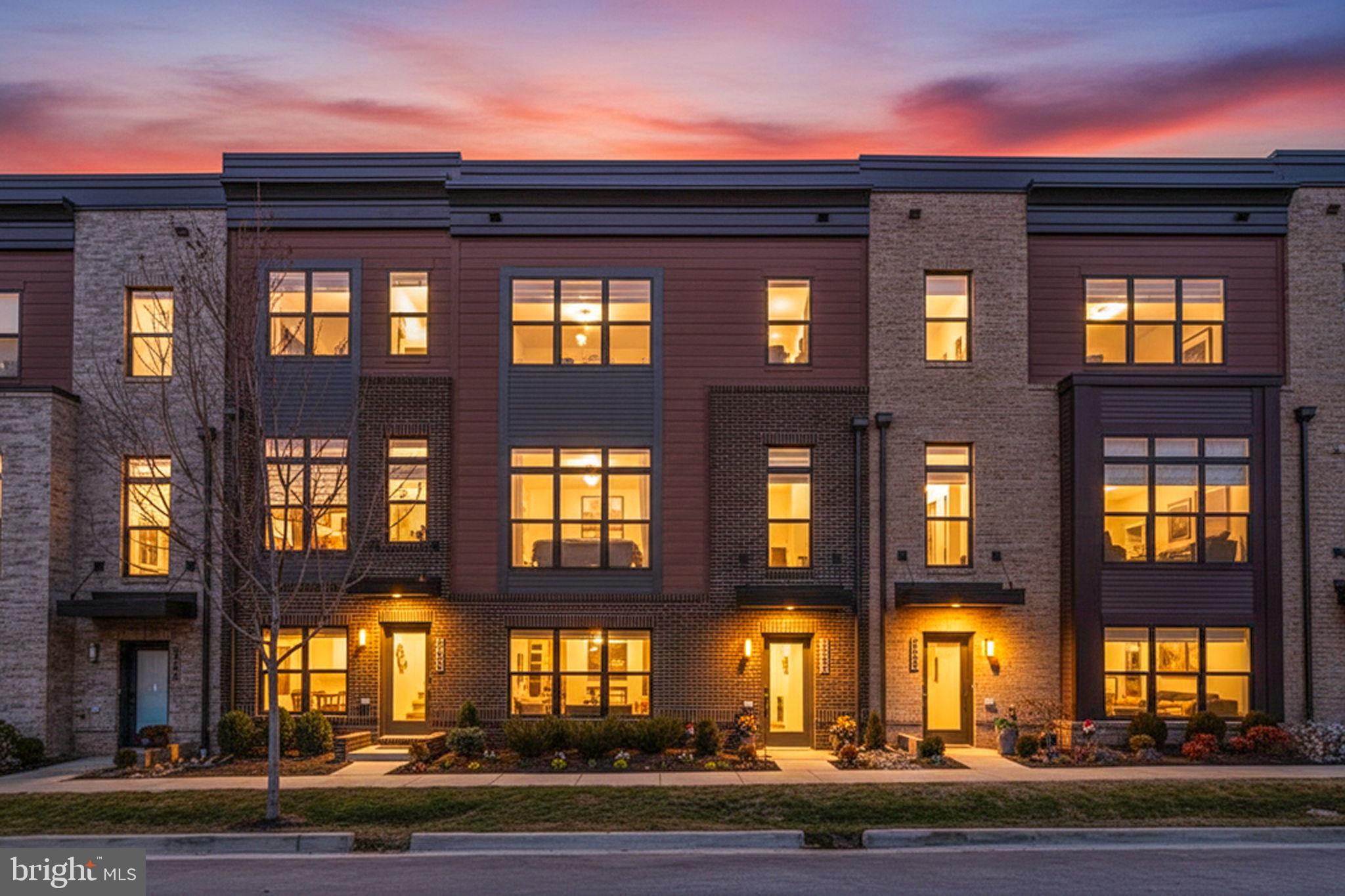 TOWER OAKS - Residential