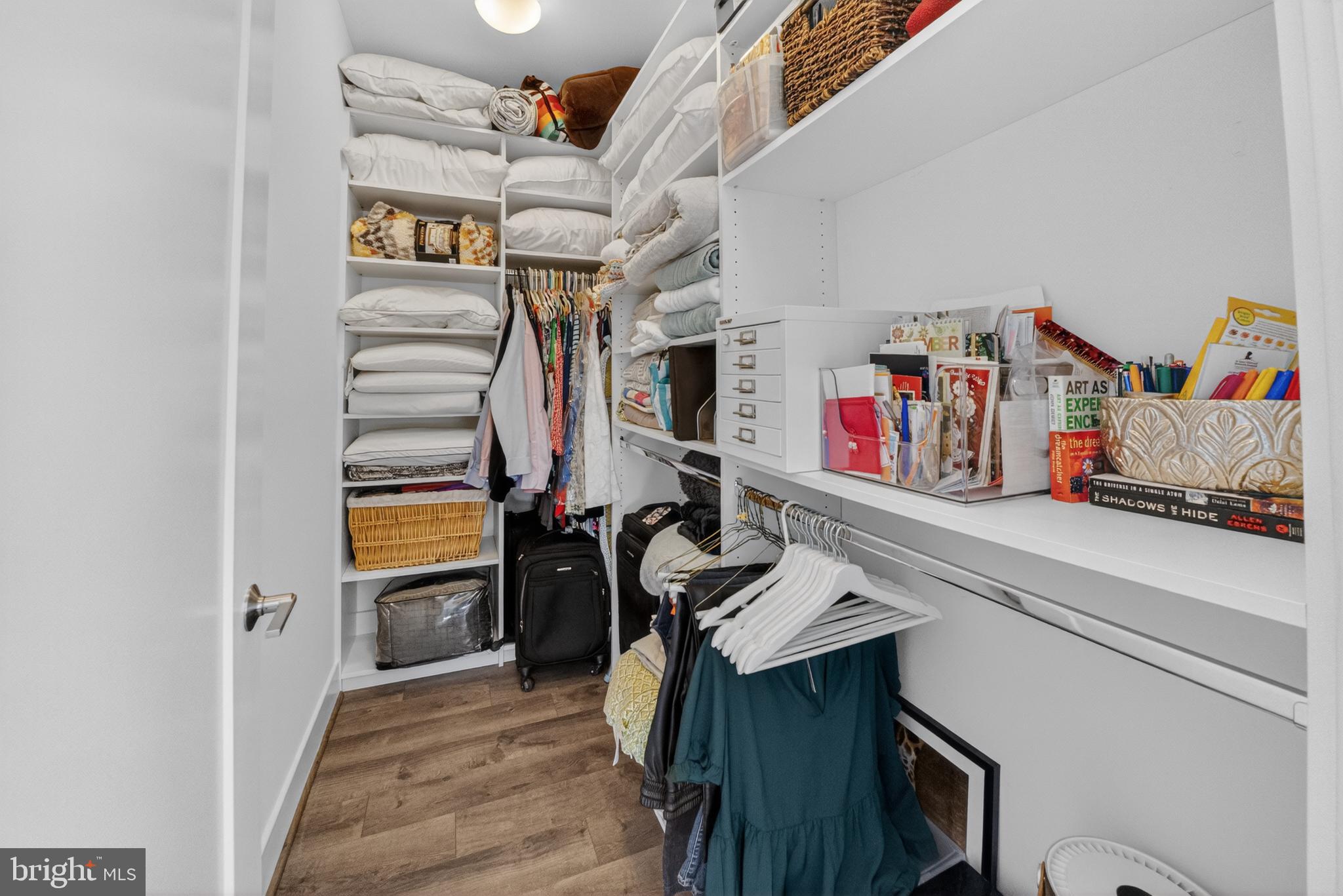 TOWER OAKS - Residential