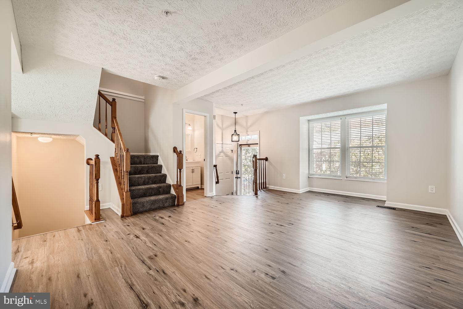 PINEY ORCHARD - Residential Lease