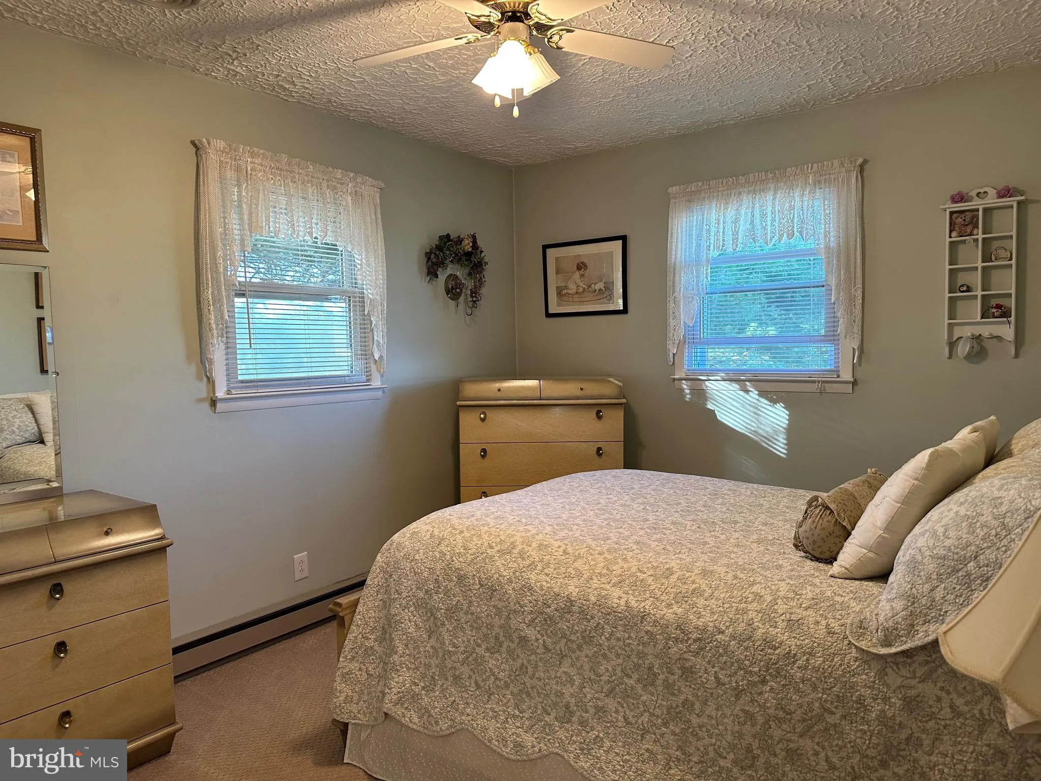 Hanover, Pennsylvania 17331, United States, 5 Bedrooms Bedrooms, ,2 BathroomsBathrooms,Residential,Pending,112643