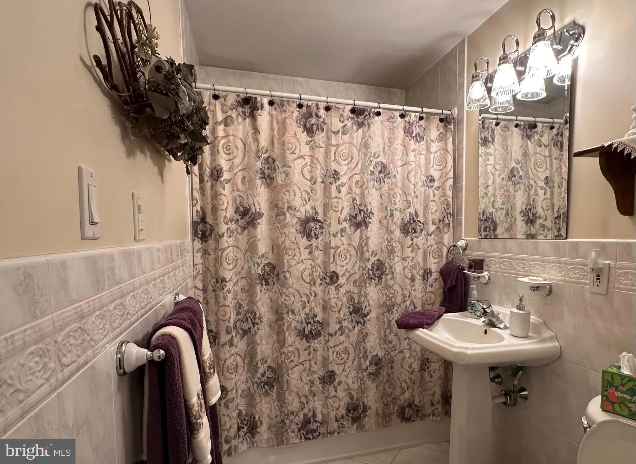 Hanover, Pennsylvania 17331, United States, 5 Bedrooms Bedrooms, ,2 BathroomsBathrooms,Residential,Pending,112643