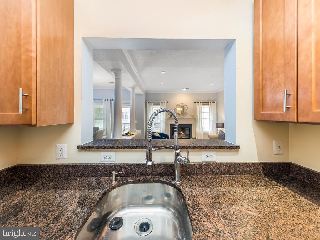 OAK PARK CONDO - Residential