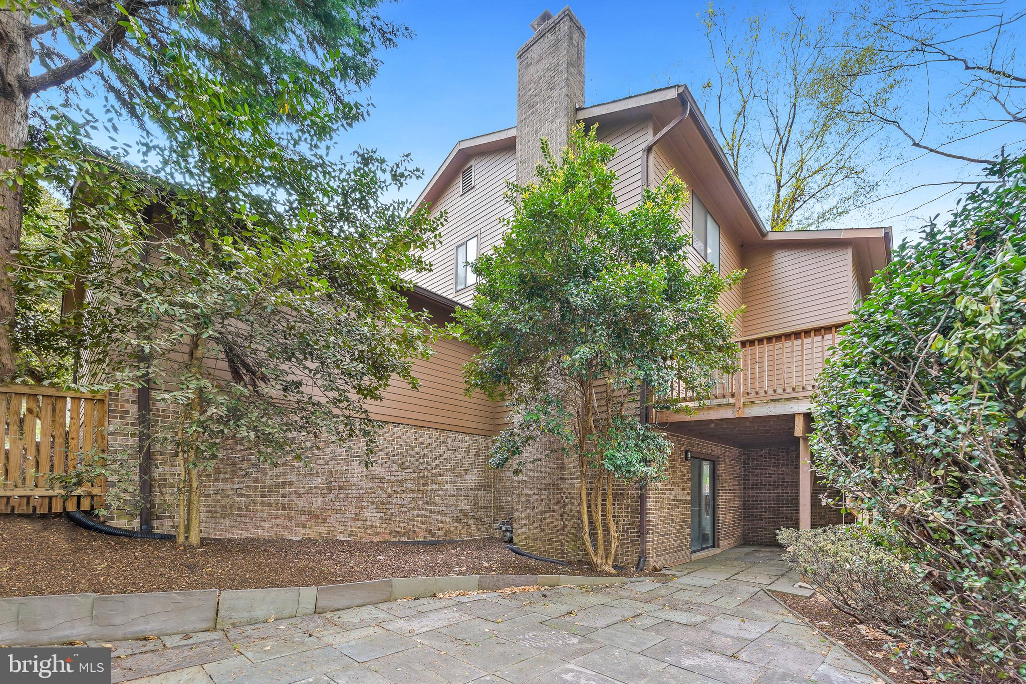 CONGRESSIONAL COUNTRY CLUB ESTATES - Residential