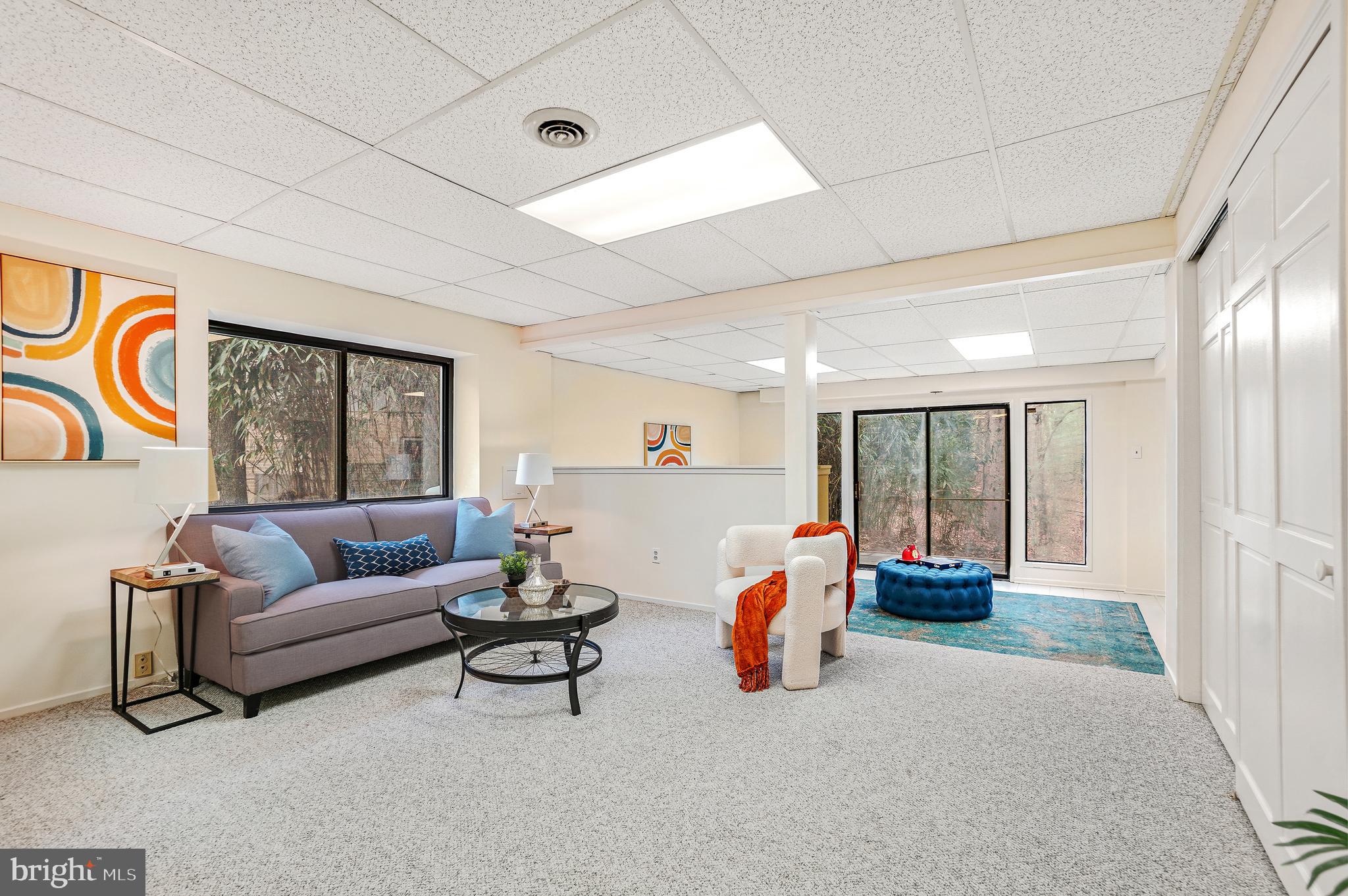 CONGRESSIONAL COUNTRY CLUB ESTATES - Residential