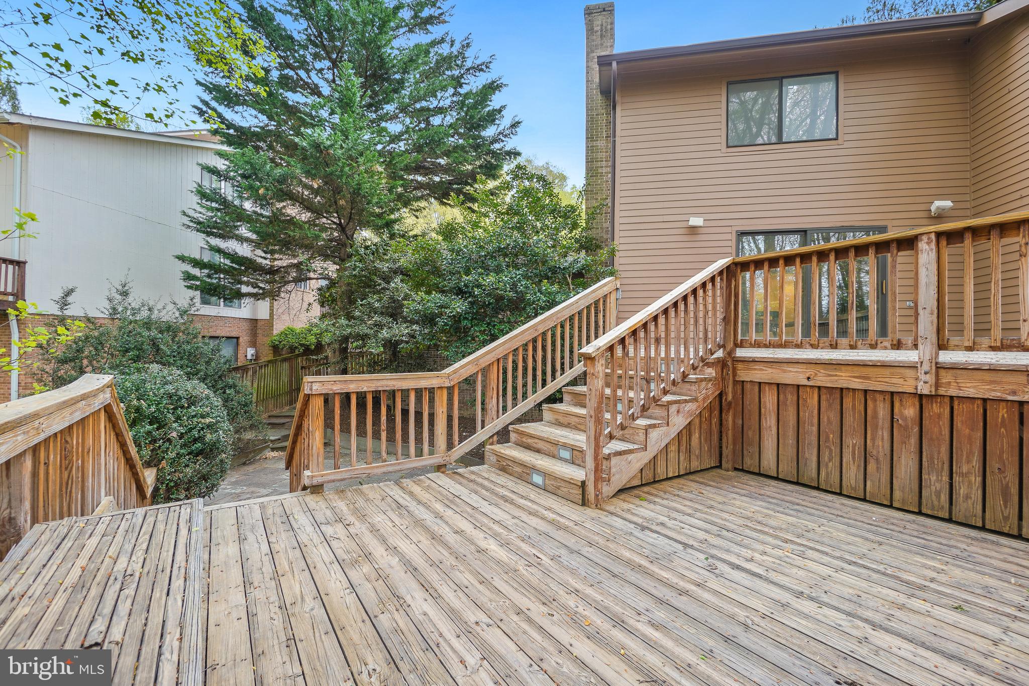 CONGRESSIONAL COUNTRY CLUB ESTATES - Residential