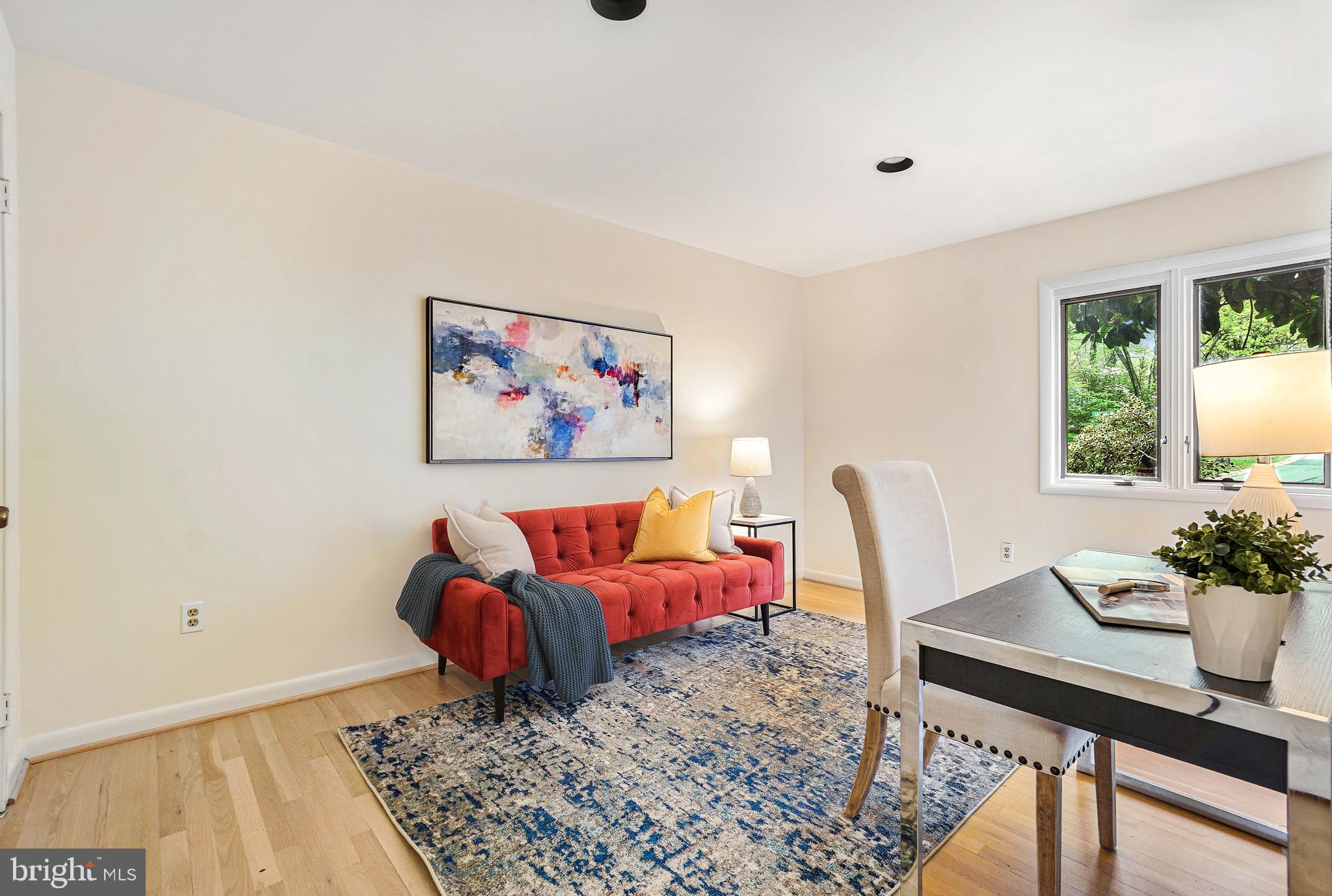 CONGRESSIONAL COUNTRY CLUB ESTATES - Residential