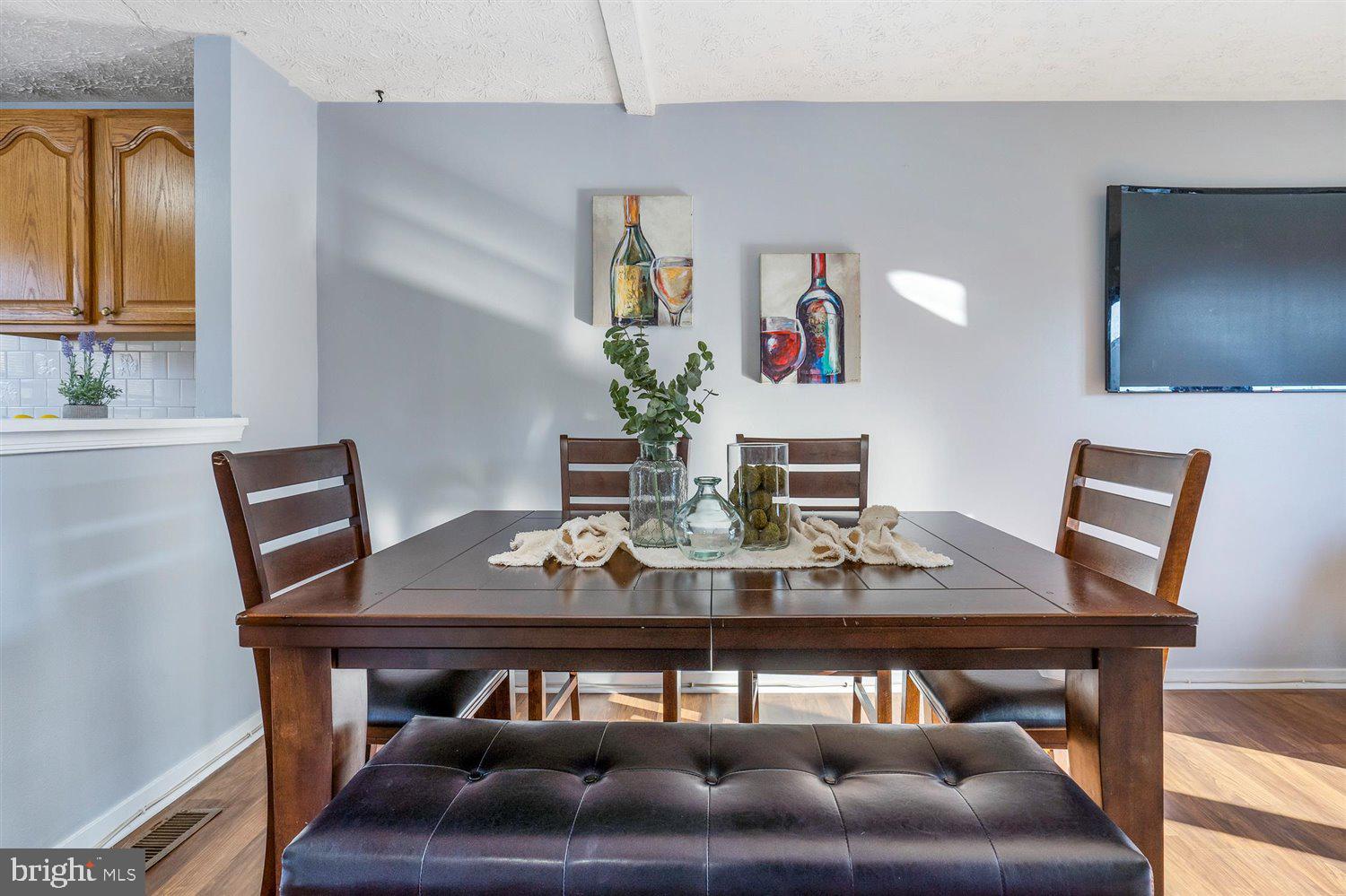 CARROLLWOOD MANOR - Residential