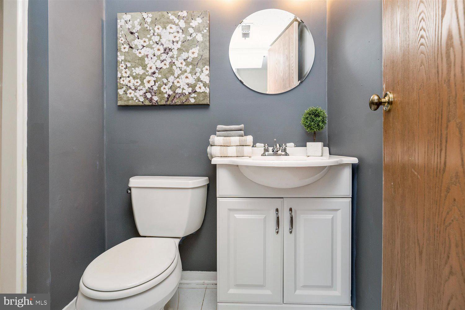 CARROLLWOOD MANOR - Residential