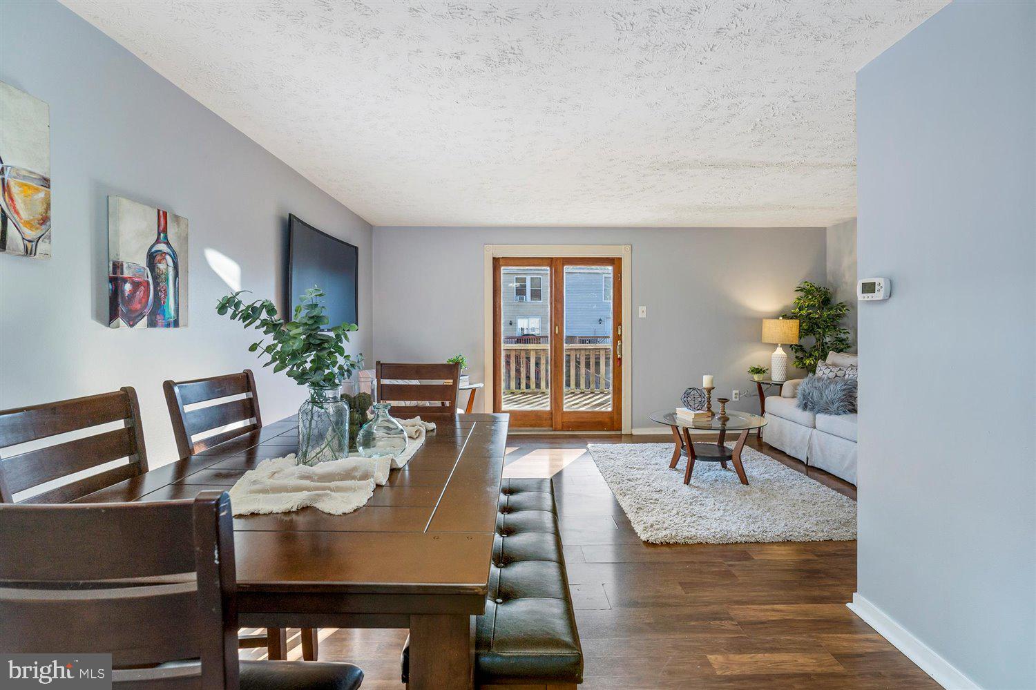 CARROLLWOOD MANOR - Residential