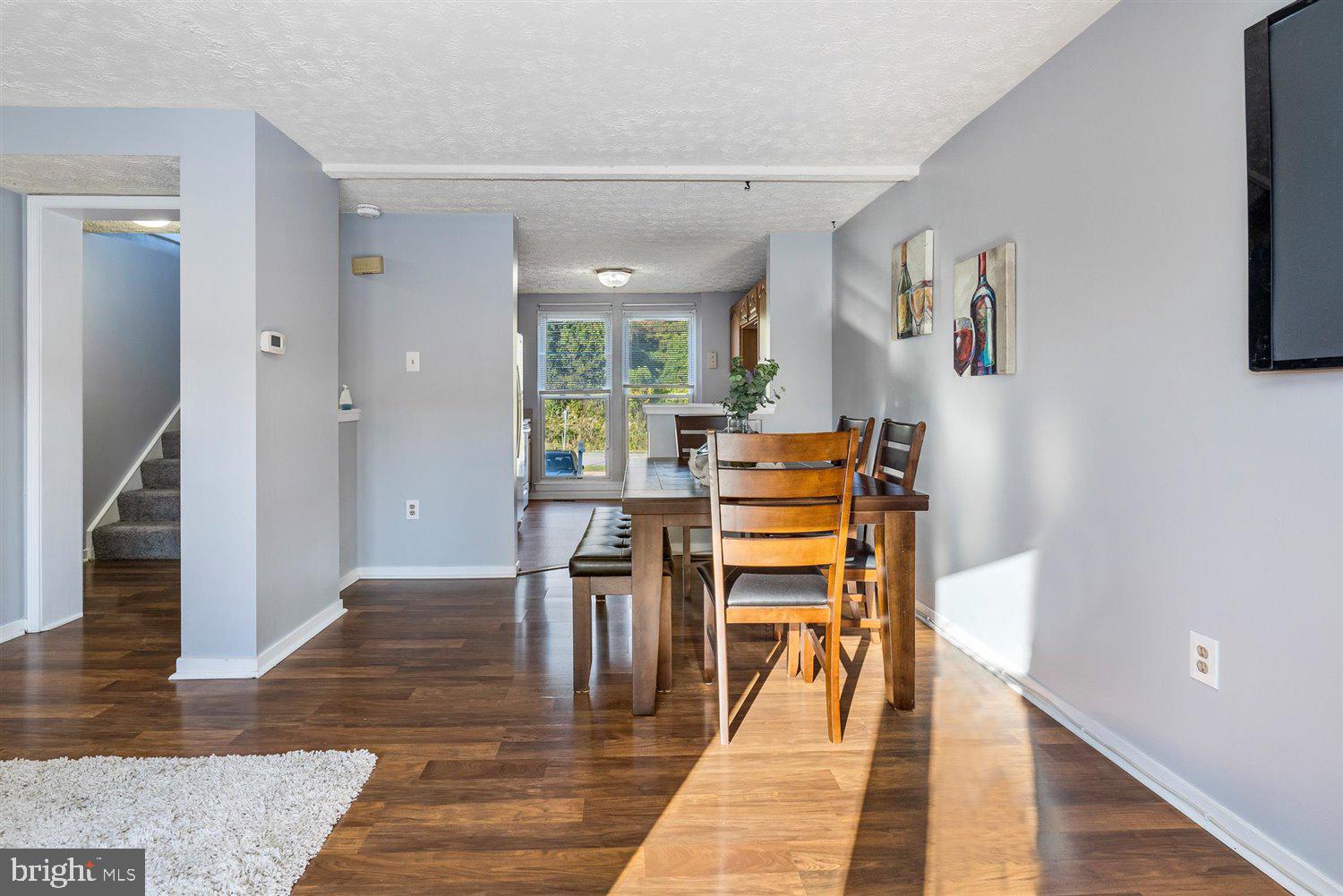 CARROLLWOOD MANOR - Residential