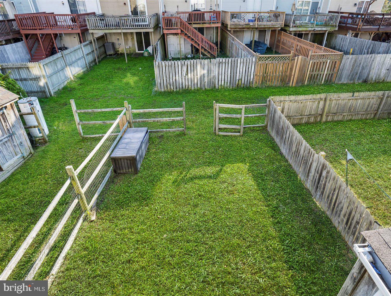 CARROLLWOOD MANOR - Residential