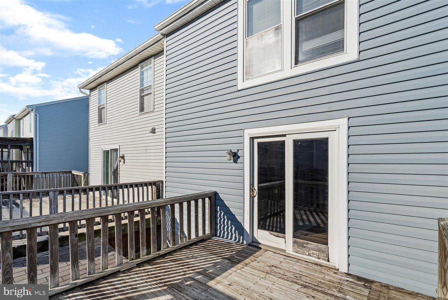 CARROLLWOOD MANOR - Residential