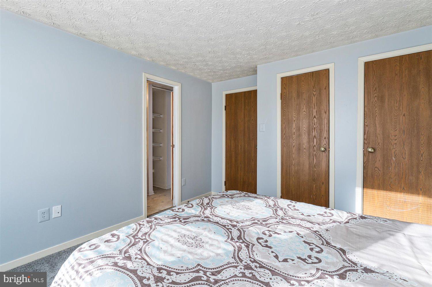 CARROLLWOOD MANOR - Residential