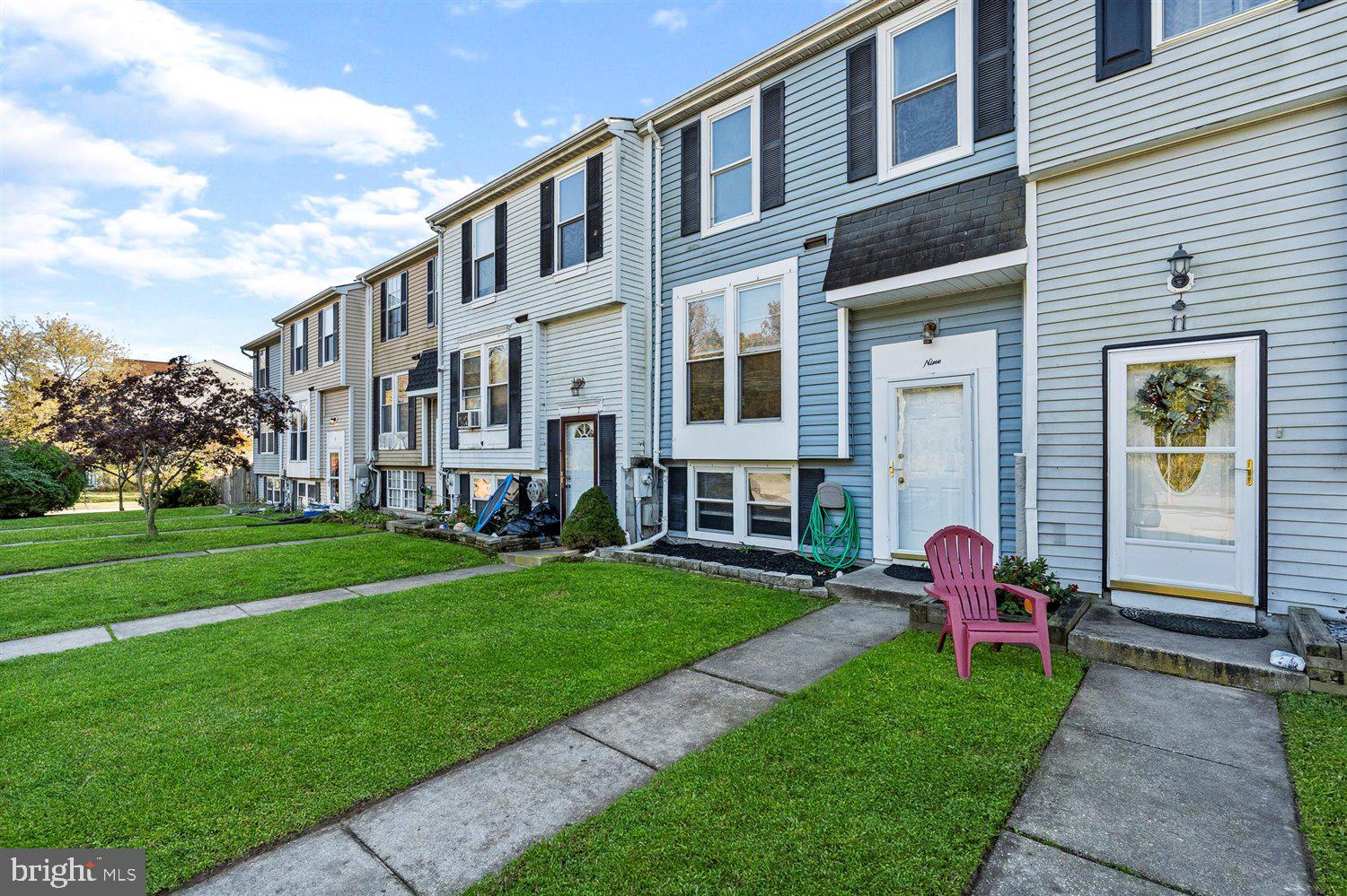 CARROLLWOOD MANOR - Residential