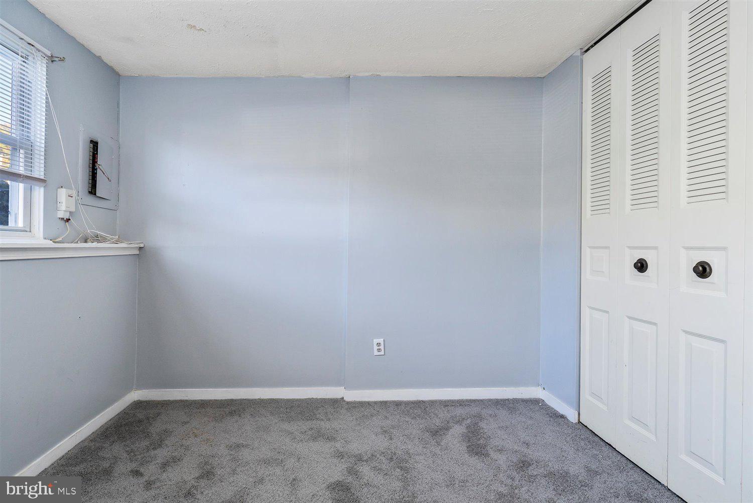 CARROLLWOOD MANOR - Residential