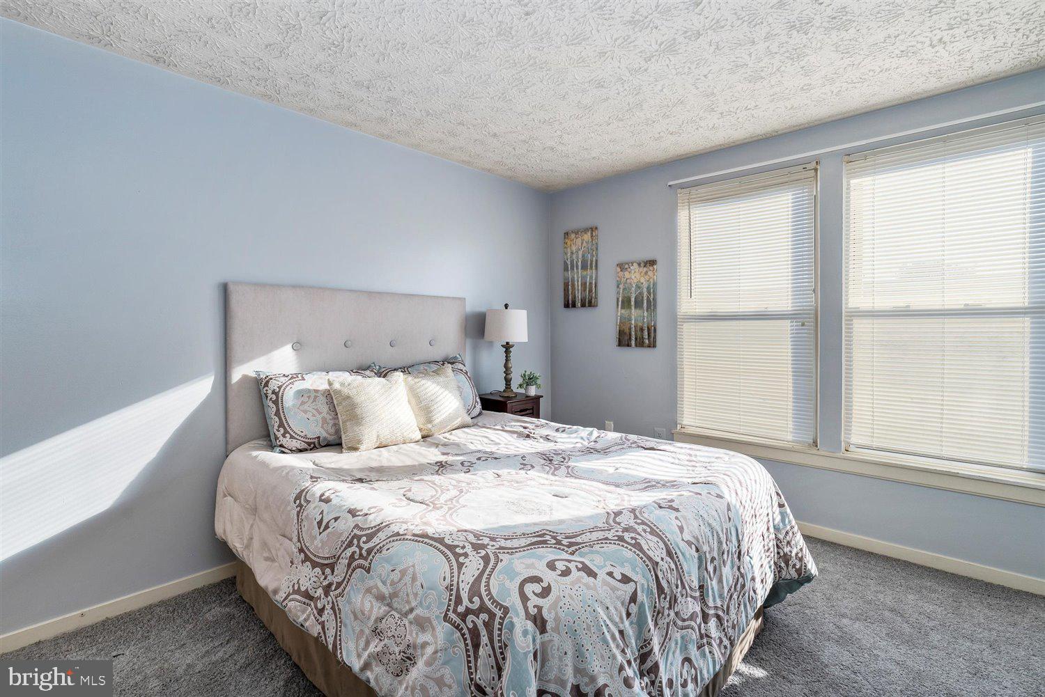 CARROLLWOOD MANOR - Residential