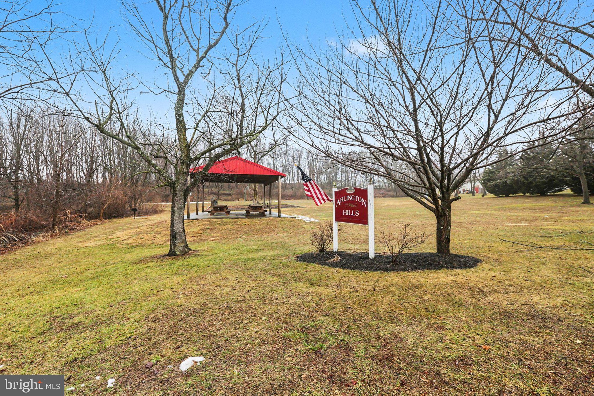 ARLINGTON HILLS - Residential