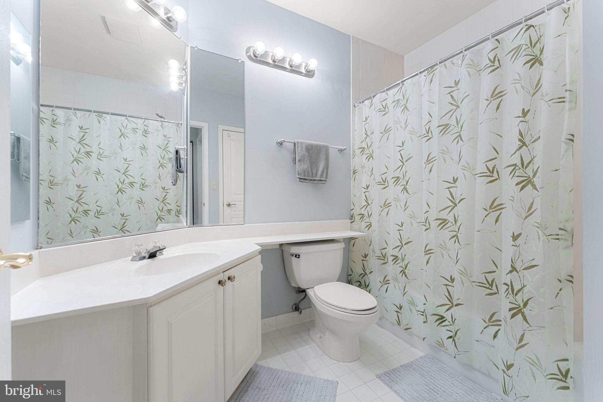 WORLDGATE CONDO - Residential