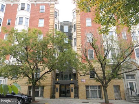 Photo of 342 Bloom Street, BALTIMORE, MD 21217 (MLS # MDBA2219630)