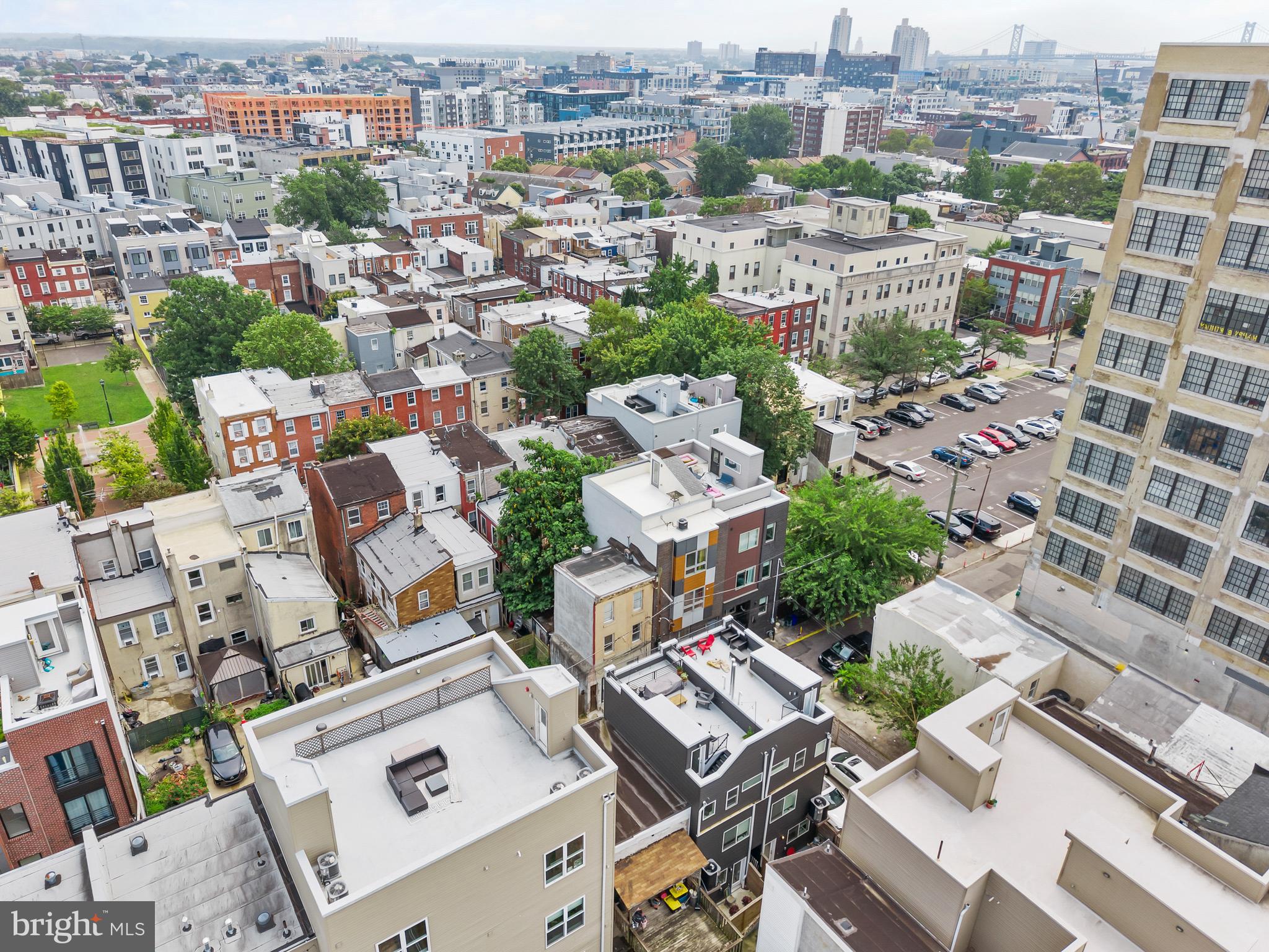 OLDE KENSINGTON - Residential