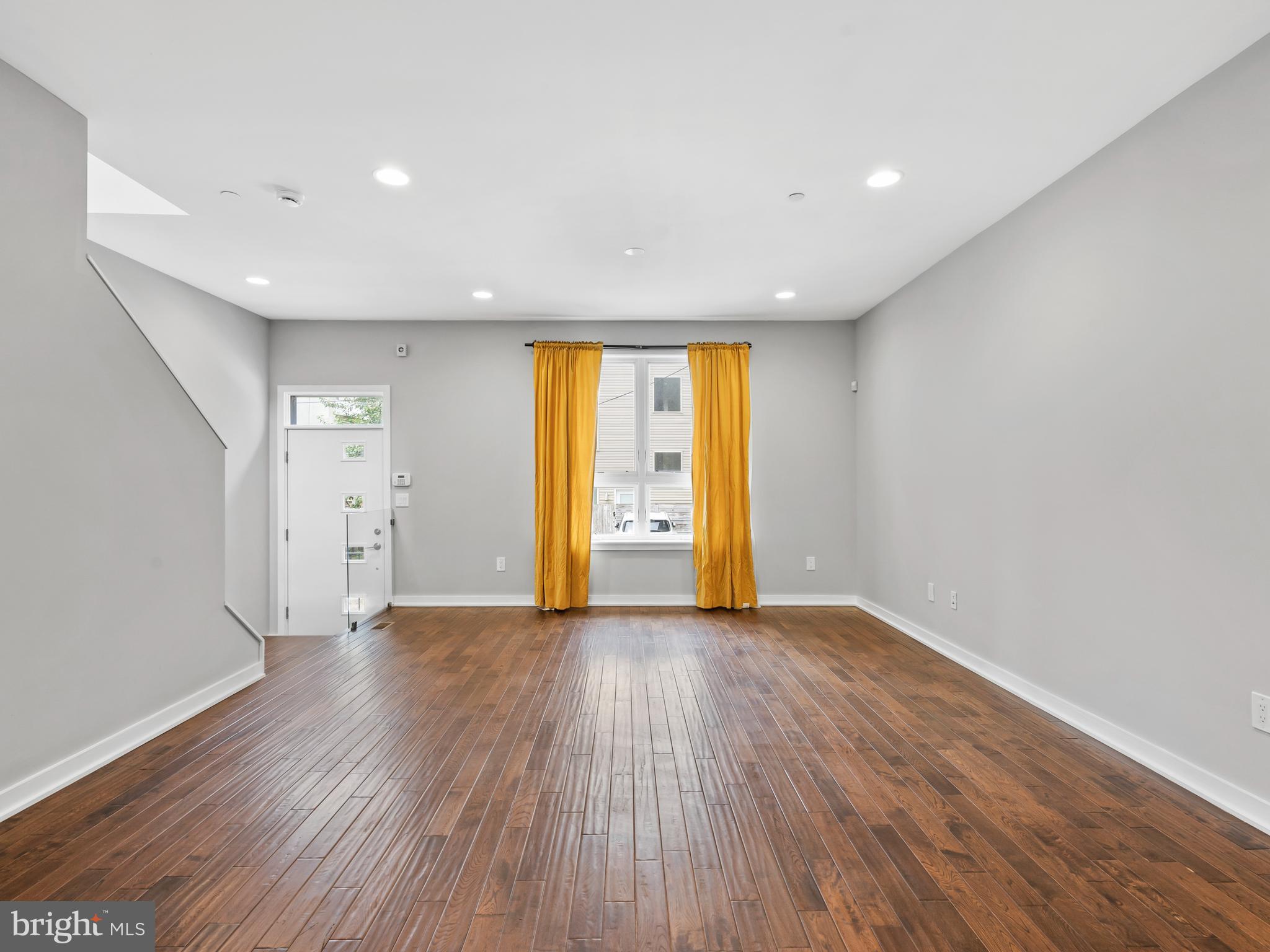 OLDE KENSINGTON - Residential