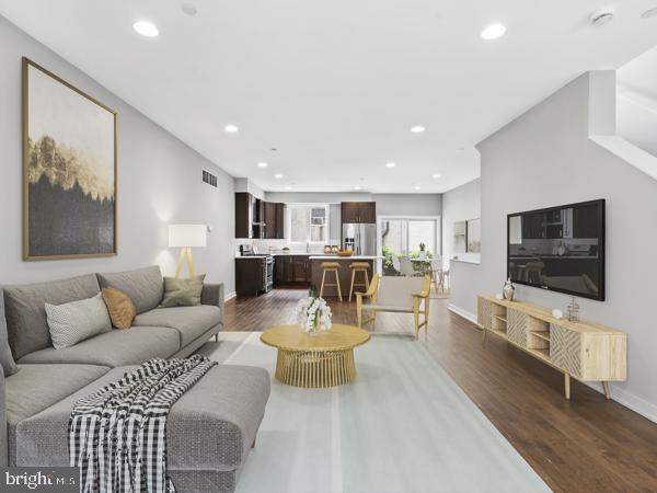 OLDE KENSINGTON - Residential