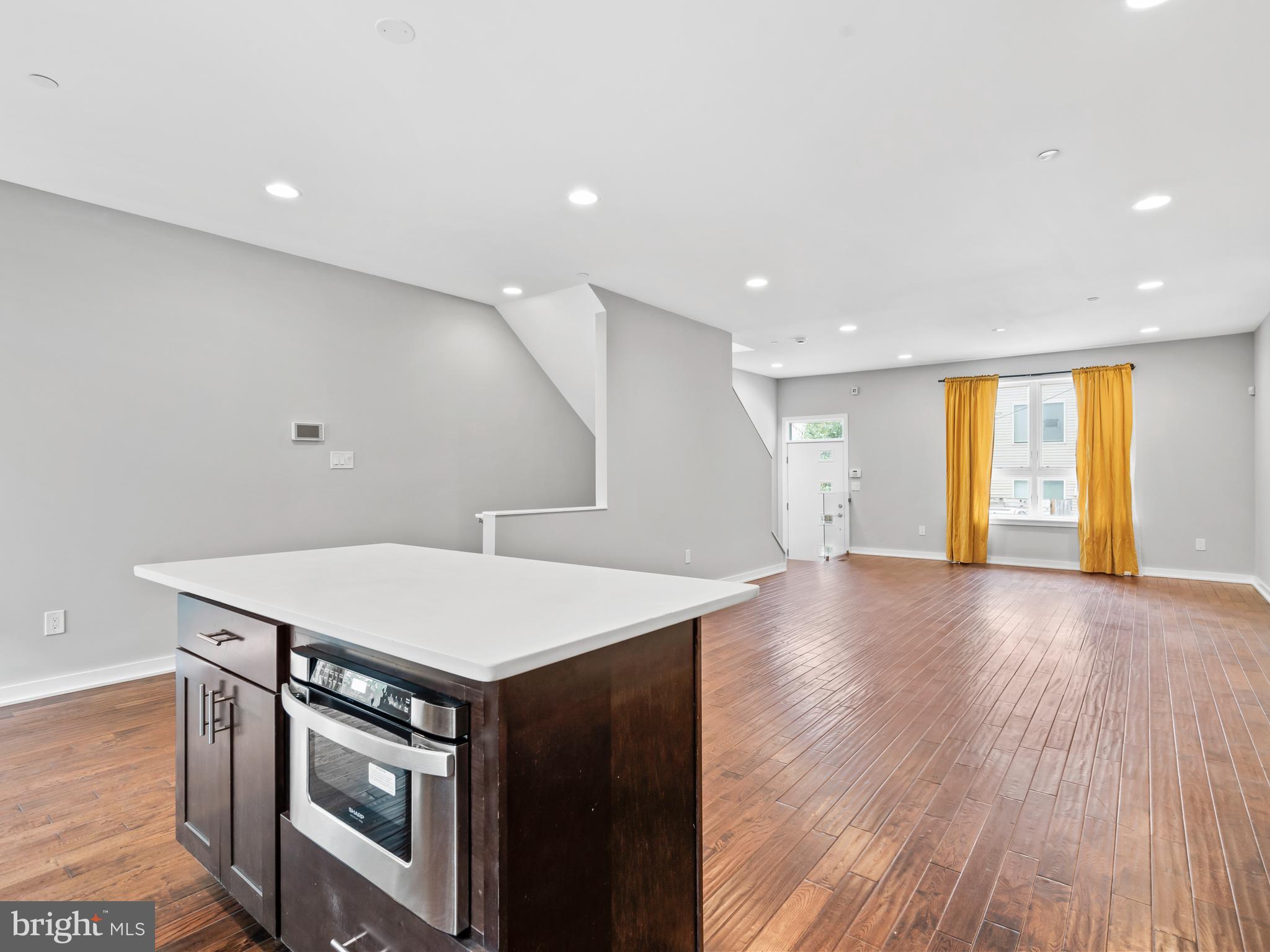 OLDE KENSINGTON - Residential