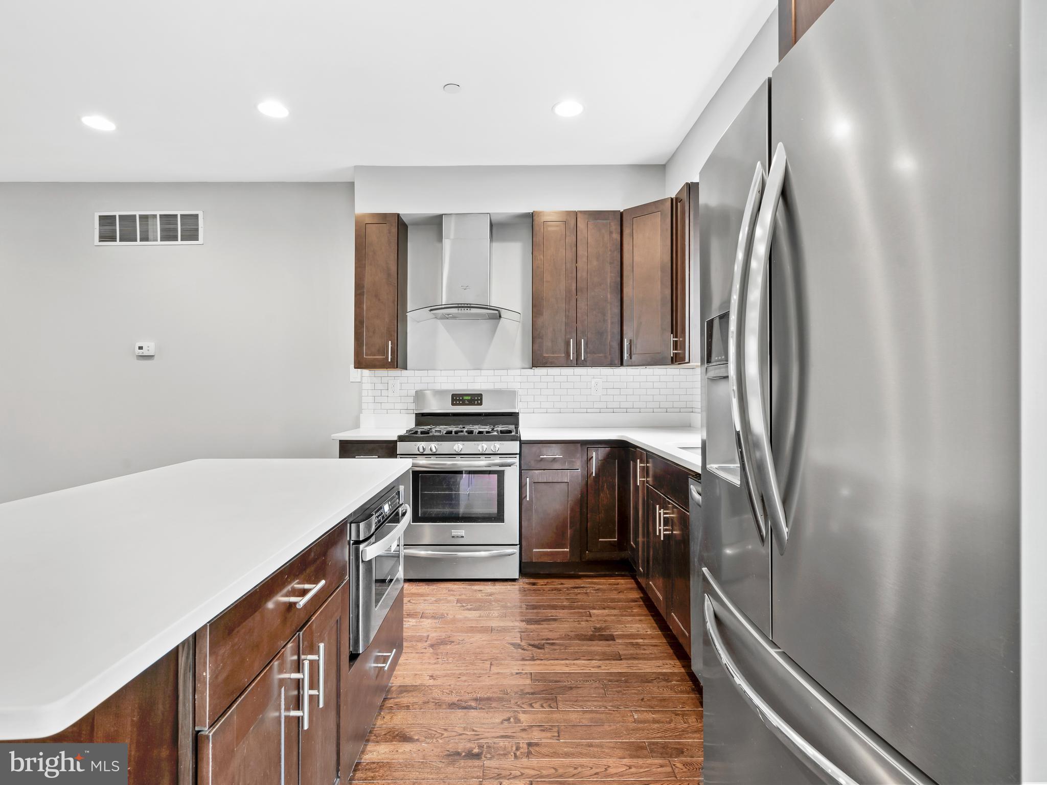 OLDE KENSINGTON - Residential