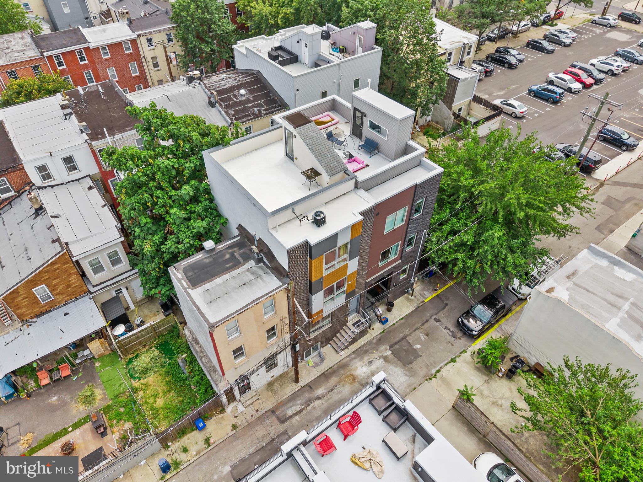 OLDE KENSINGTON - Residential