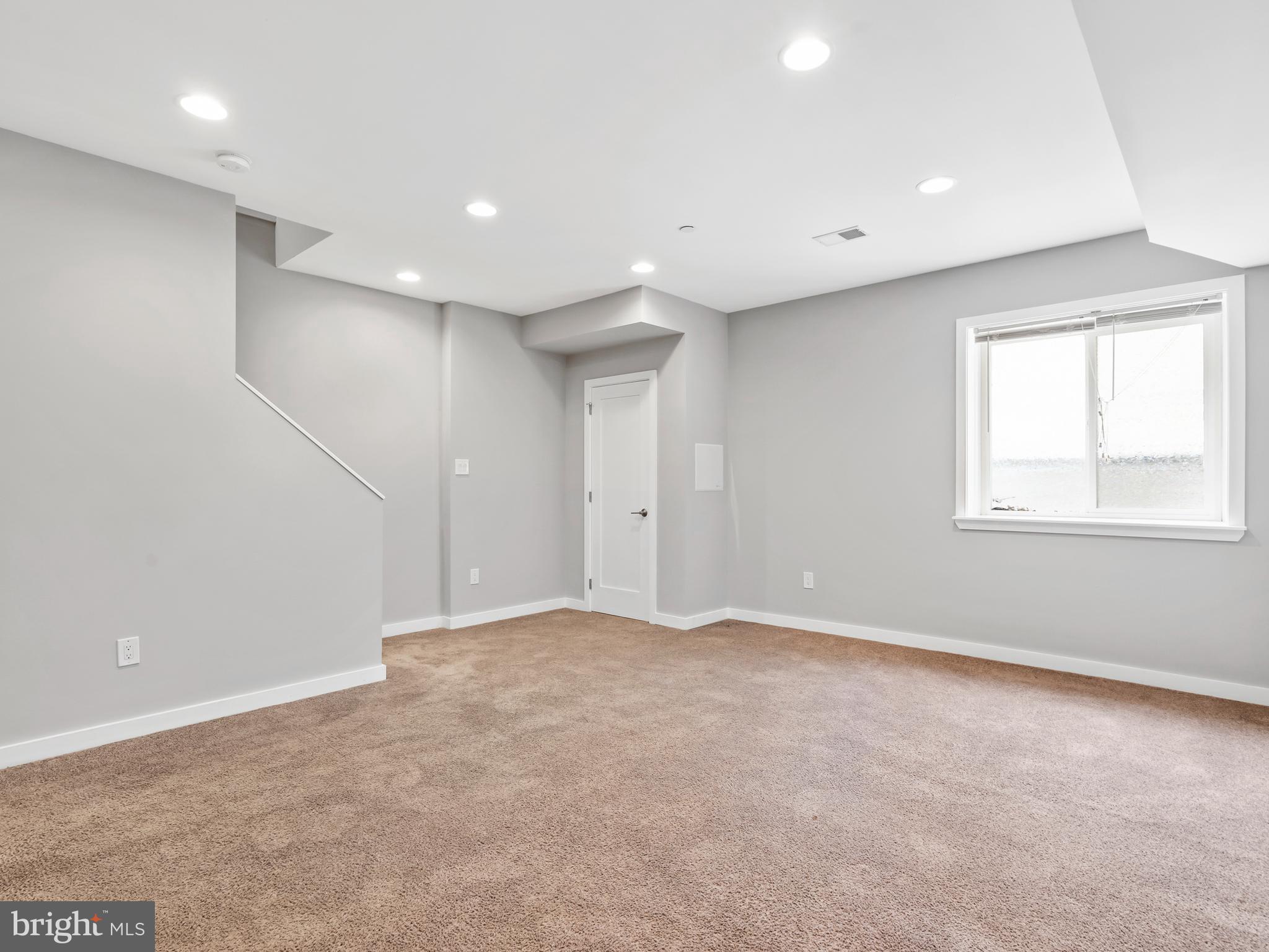 OLDE KENSINGTON - Residential