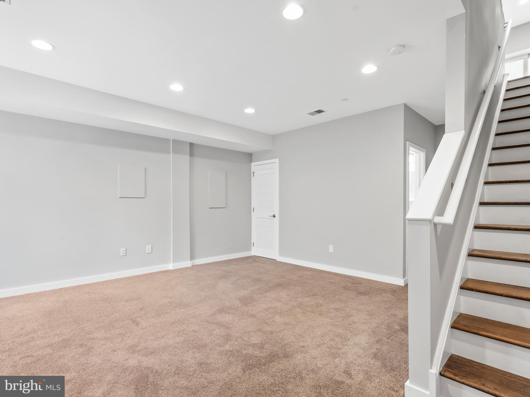 OLDE KENSINGTON - Residential