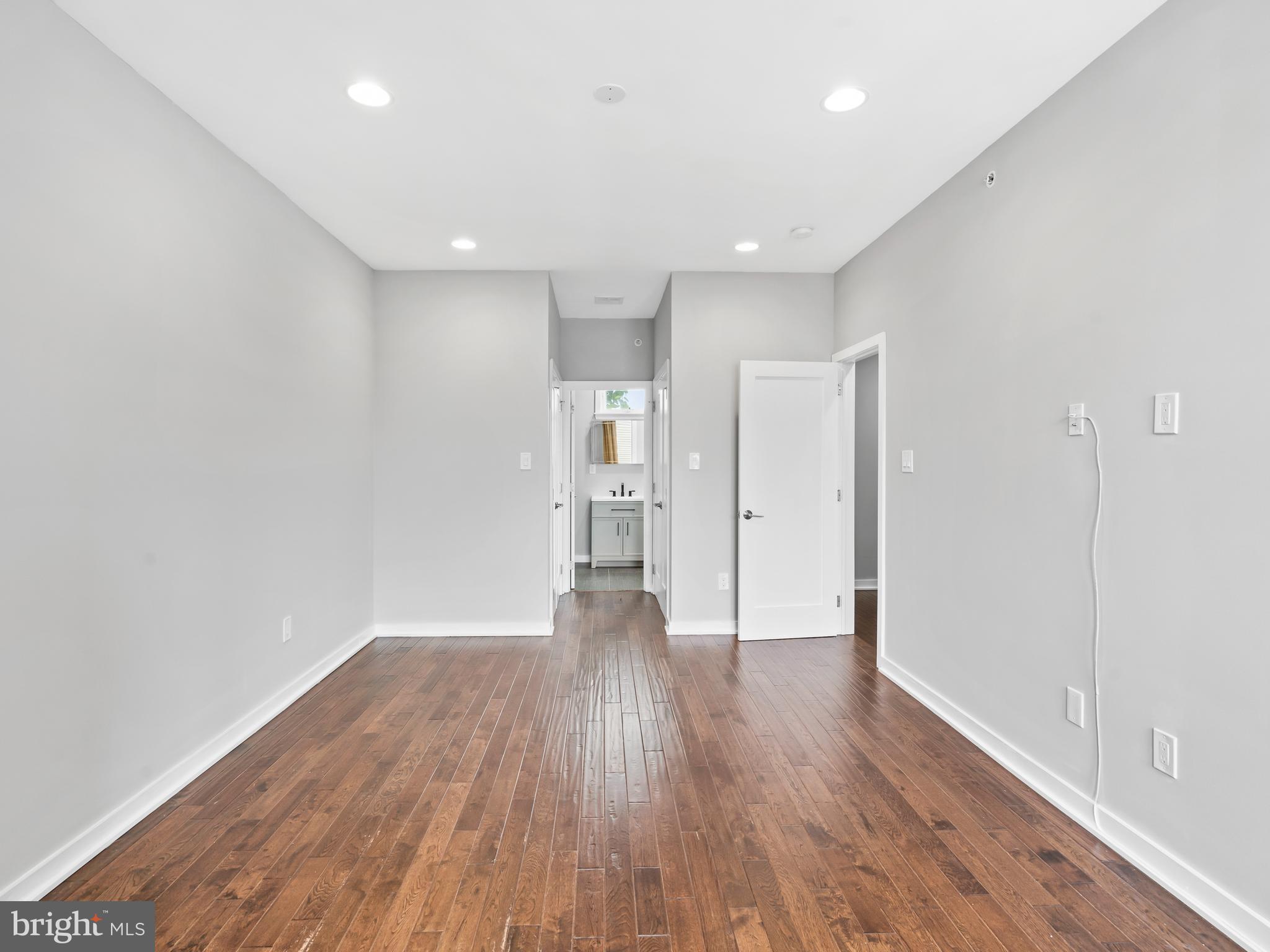 OLDE KENSINGTON - Residential