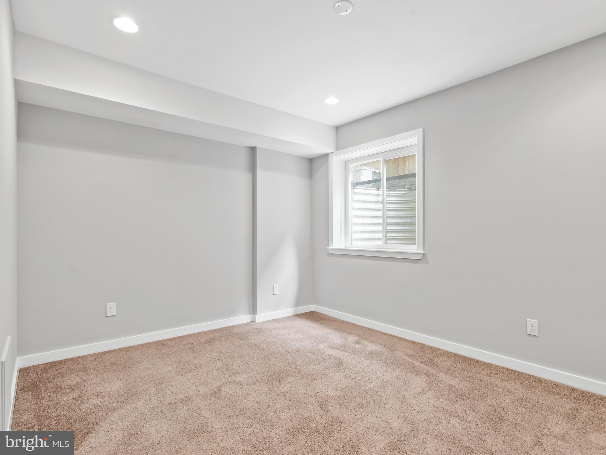 OLDE KENSINGTON - Residential