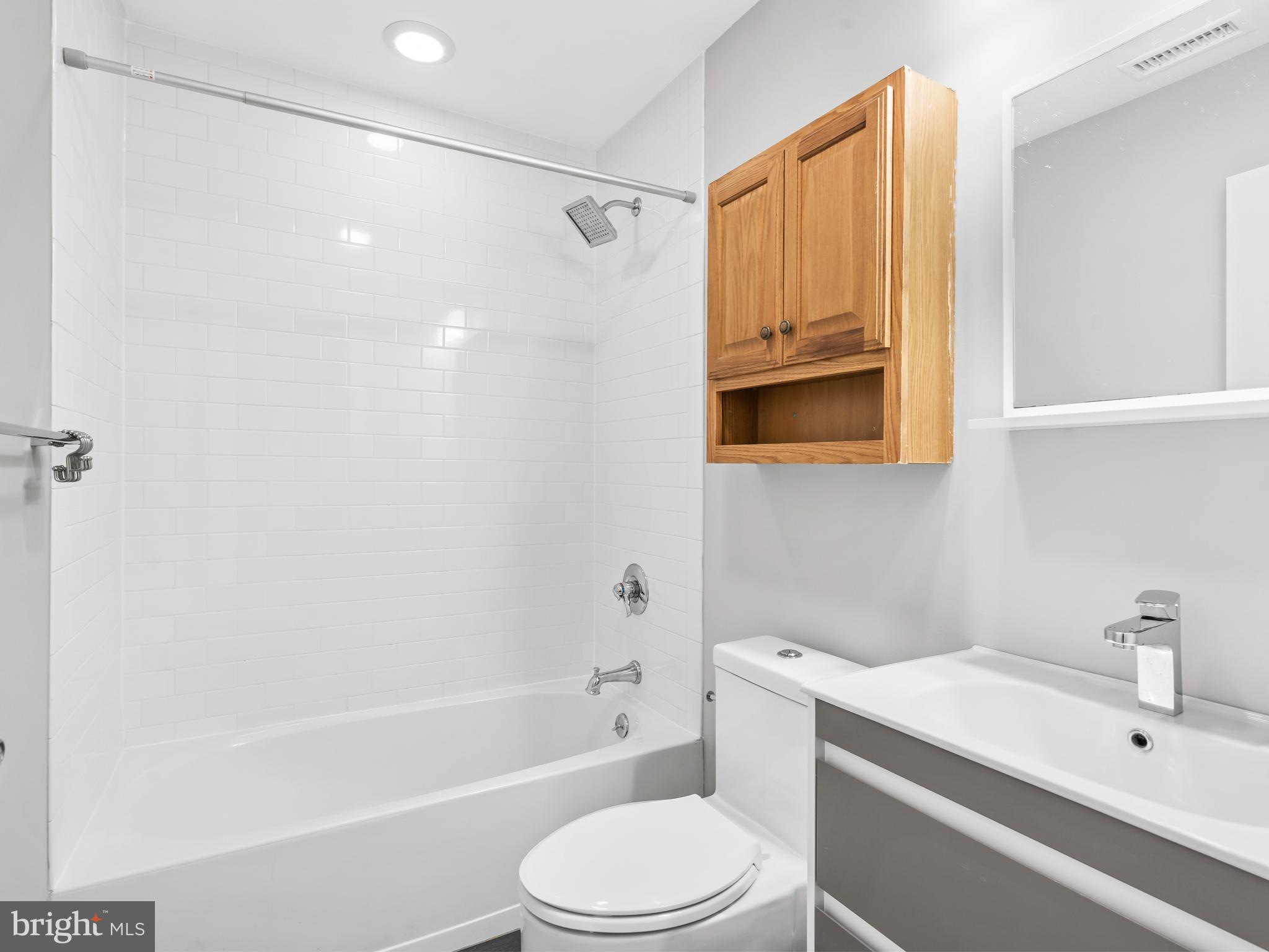 OLDE KENSINGTON - Residential