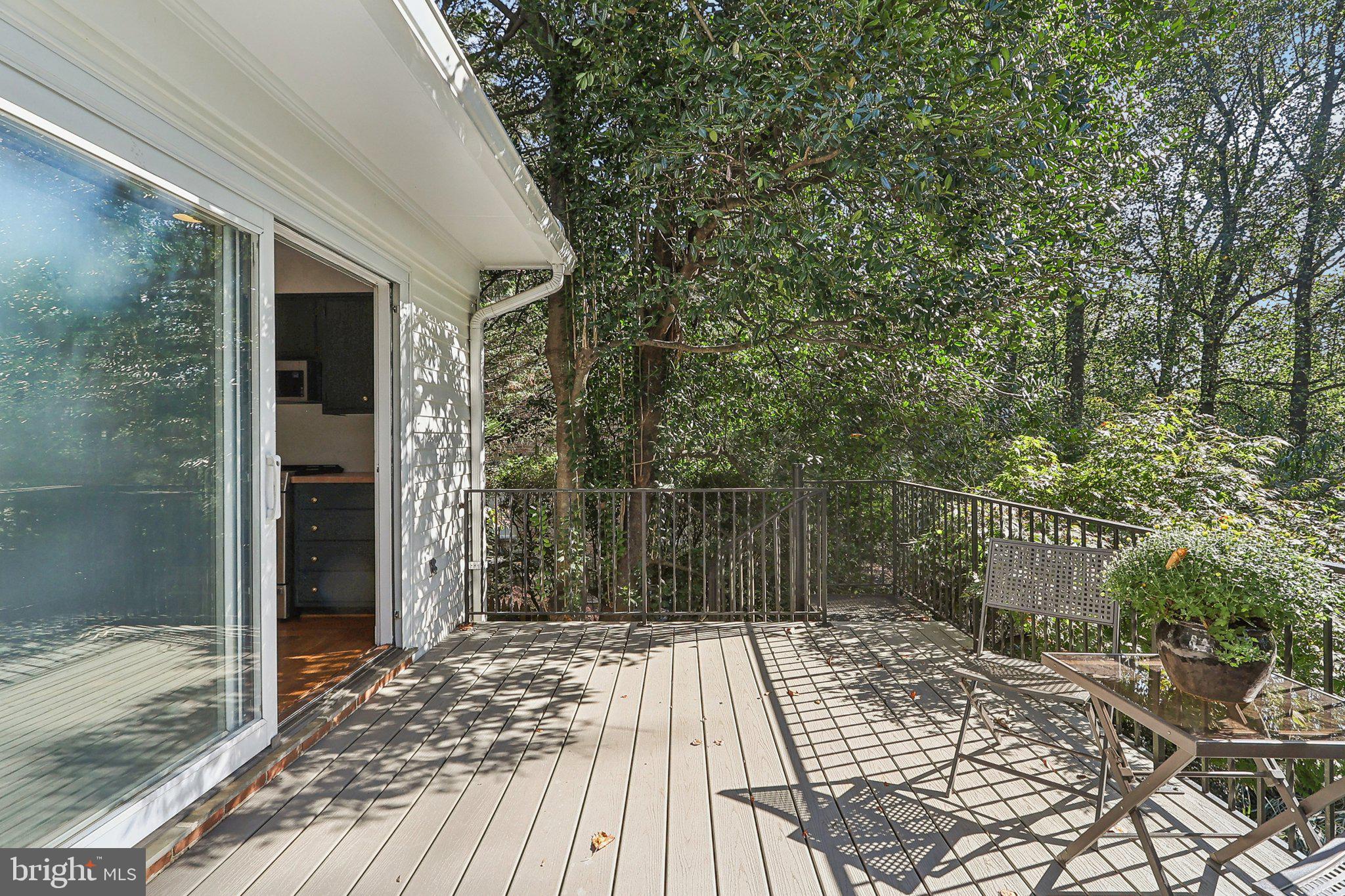 WESTMORELAND HILLS - Residential