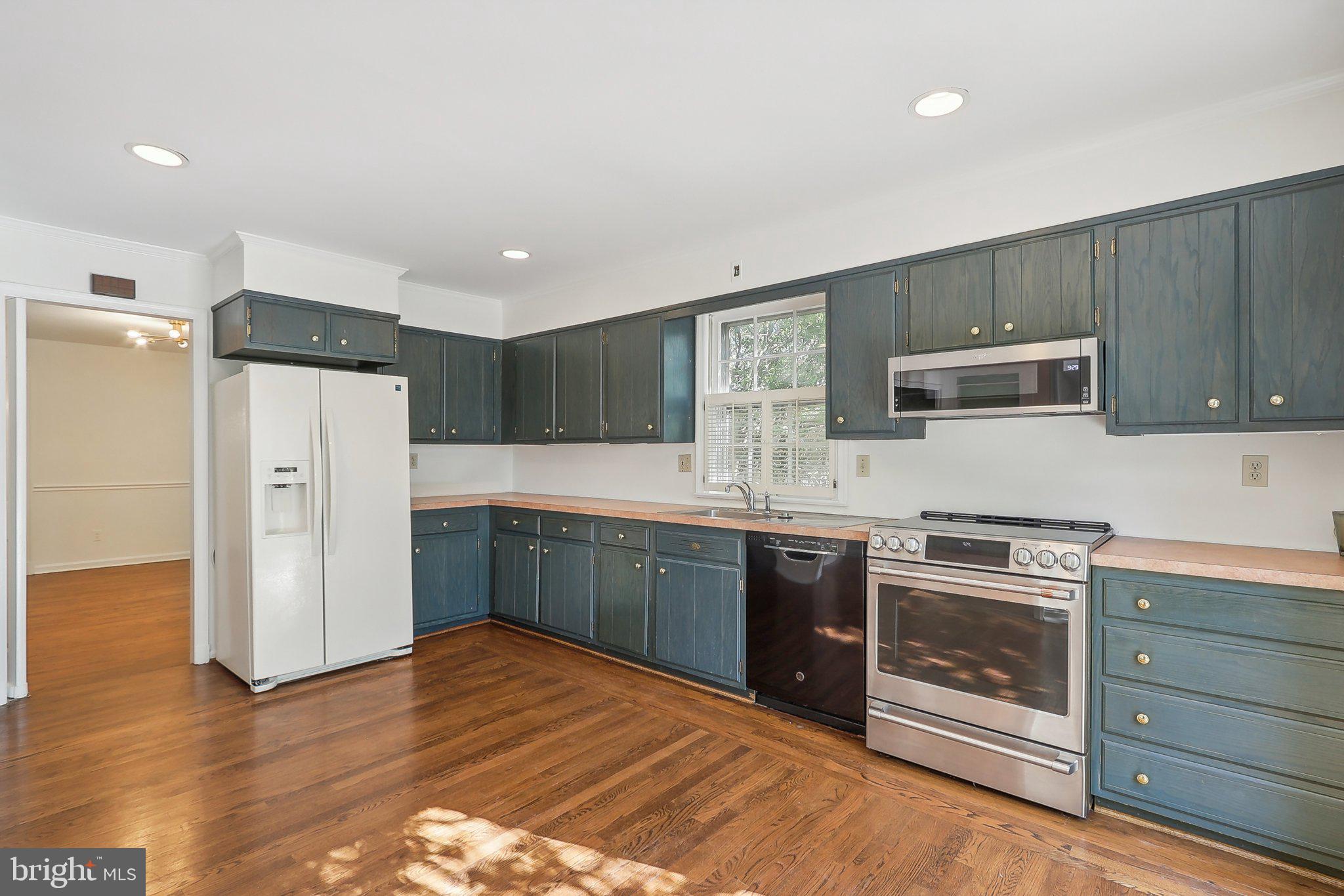 WESTMORELAND HILLS - Residential