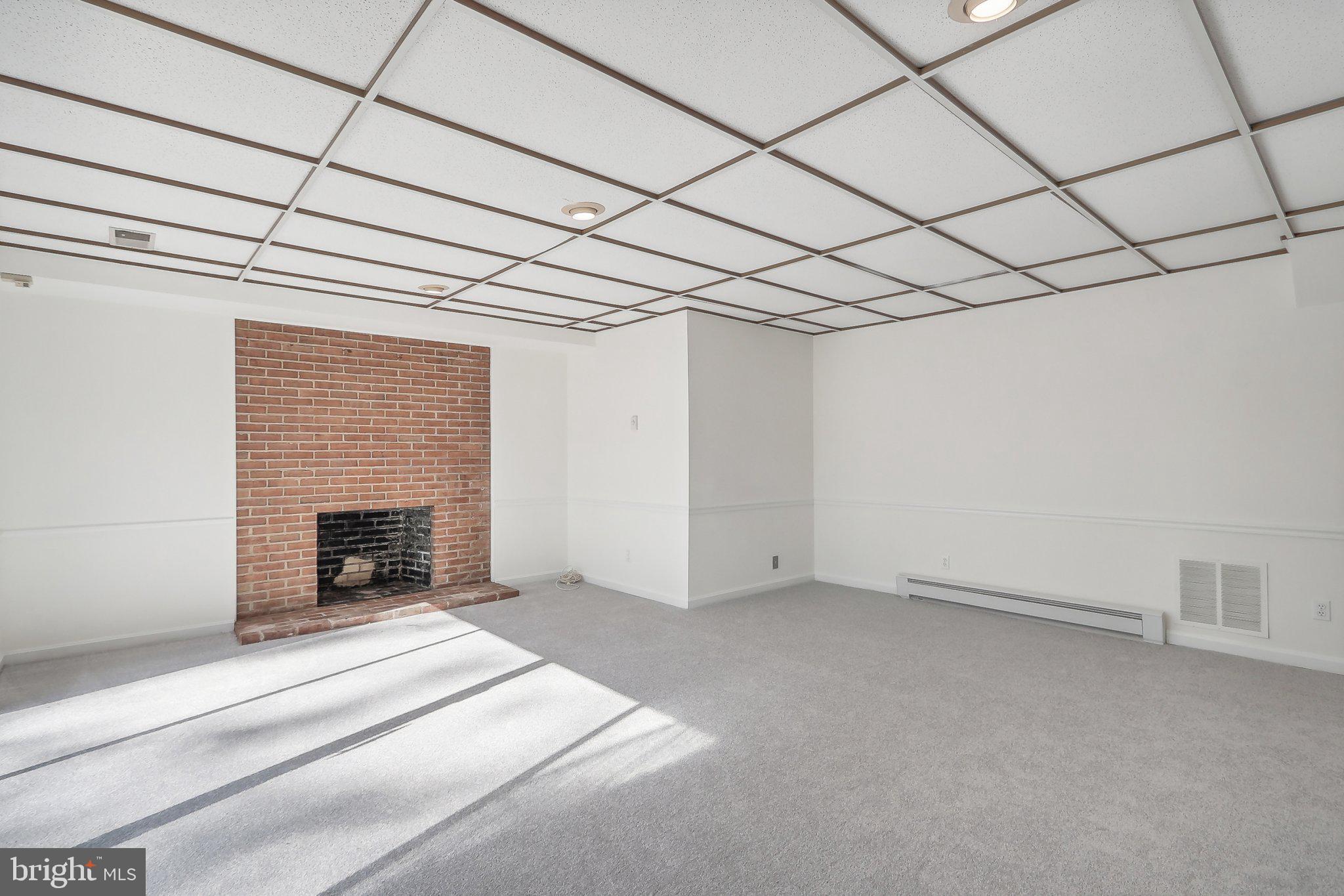 WESTMORELAND HILLS - Residential