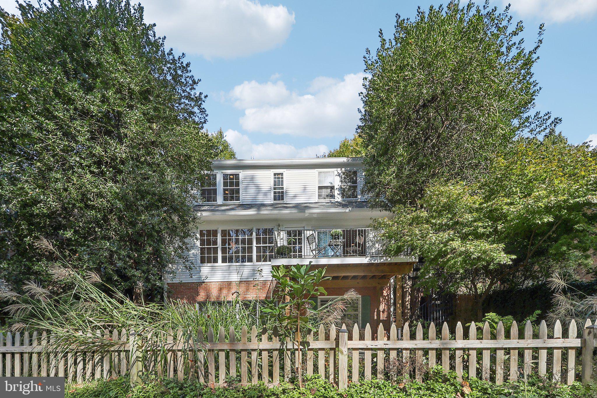 WESTMORELAND HILLS - Residential