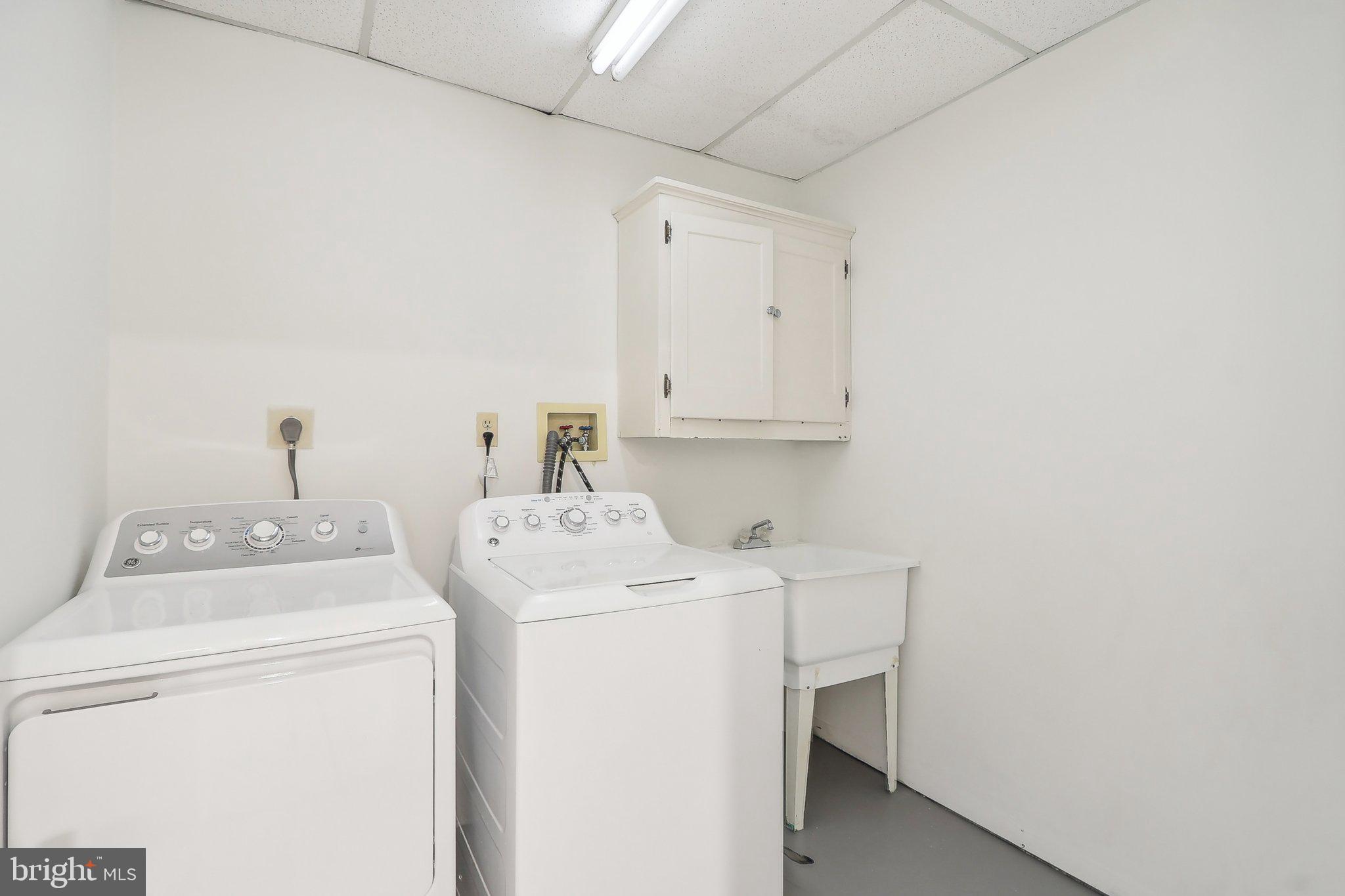 WESTMORELAND HILLS - Residential