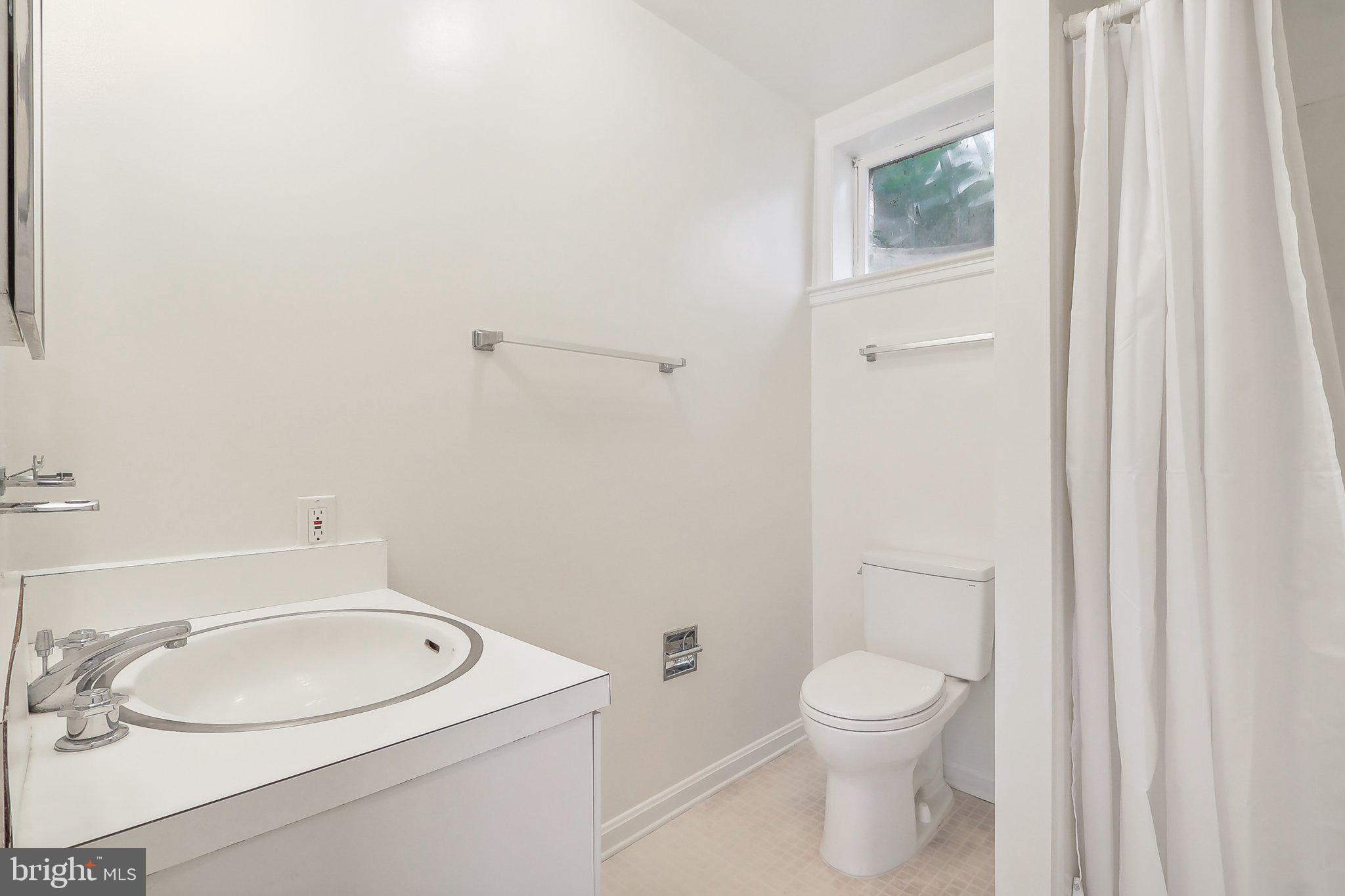 WESTMORELAND HILLS - Residential