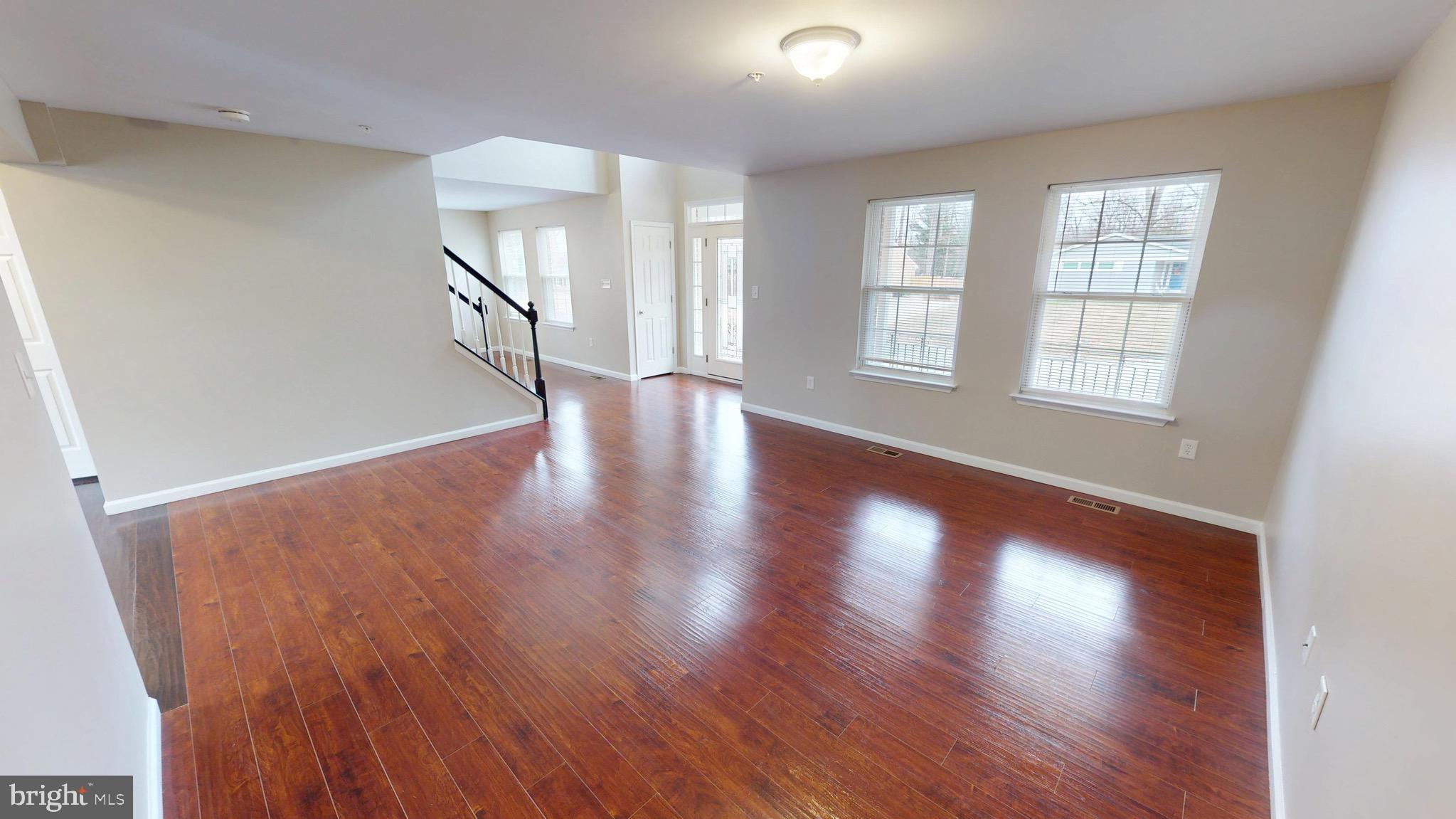 TANTALLON ON THE POTOMAC - Residential