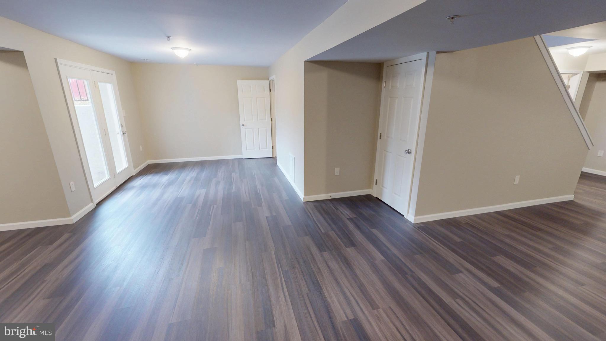 TANTALLON ON THE POTOMAC - Residential