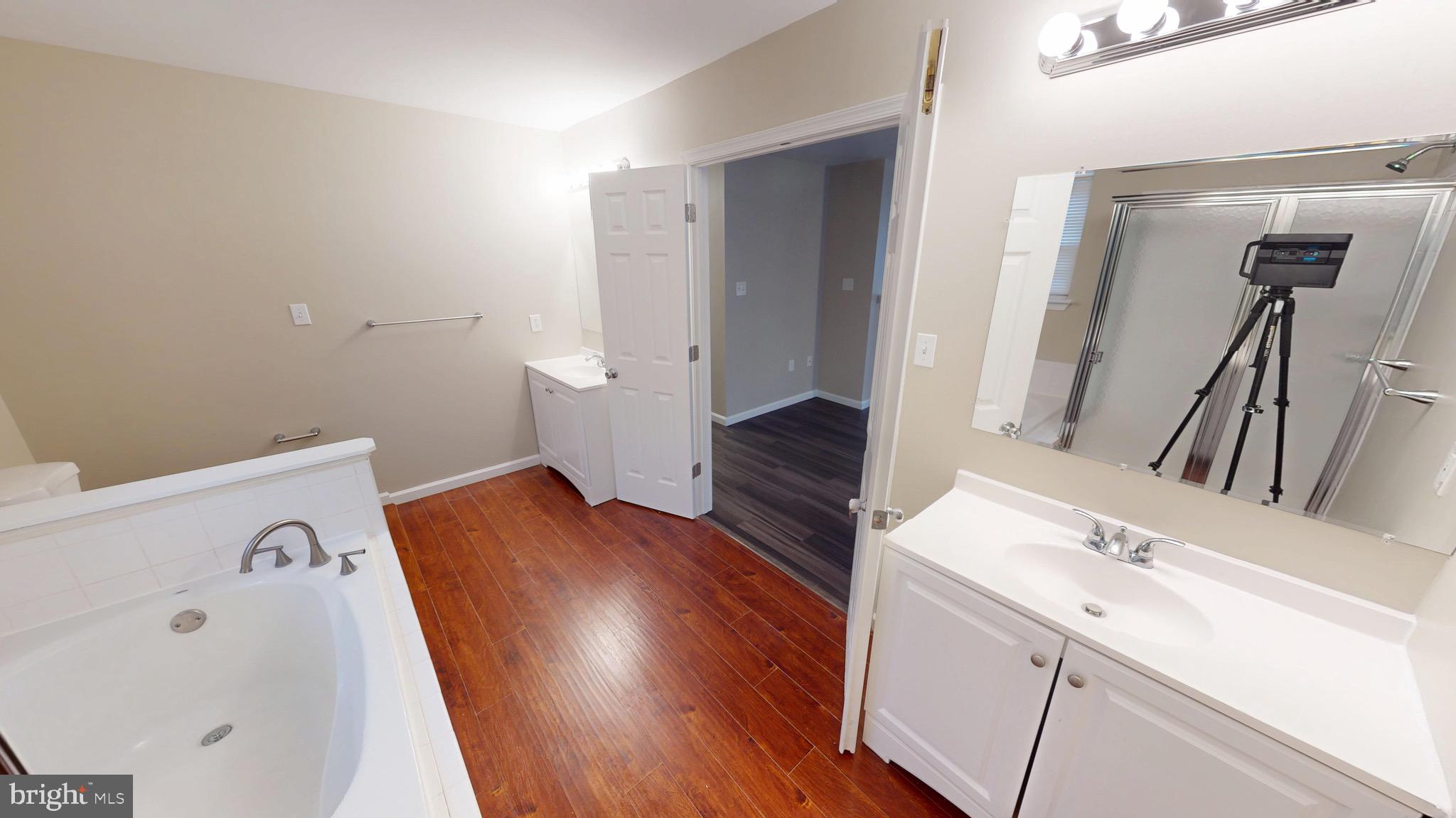 TANTALLON ON THE POTOMAC - Residential